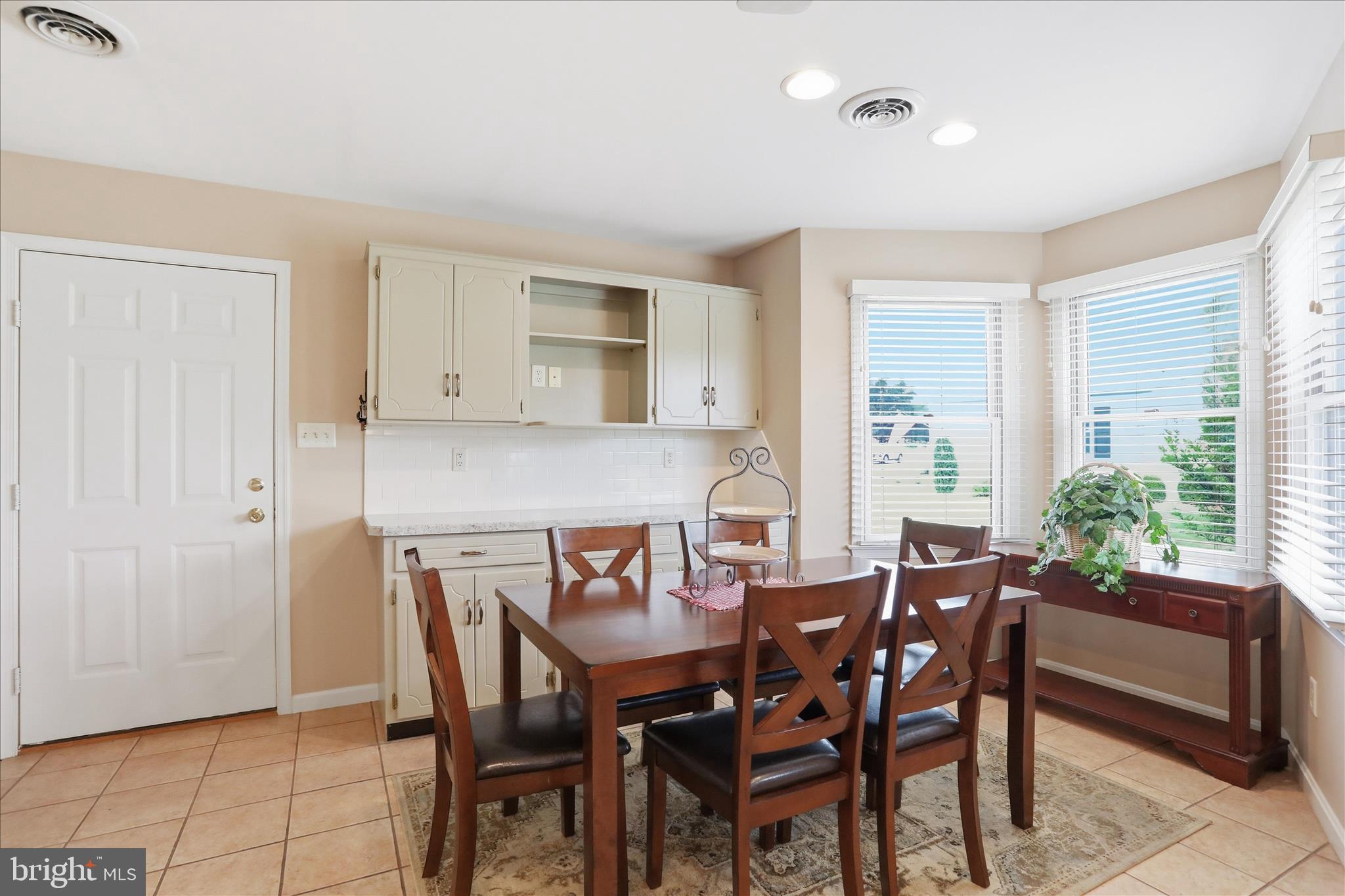MAPLE RUN - Residential