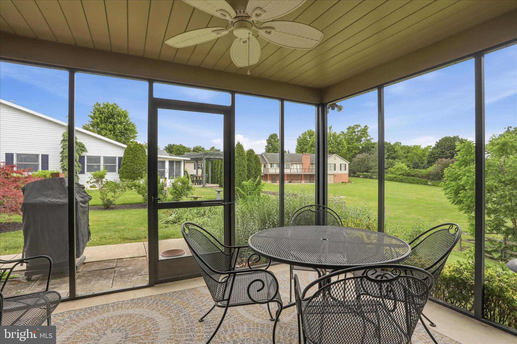 MAPLE RUN - Residential