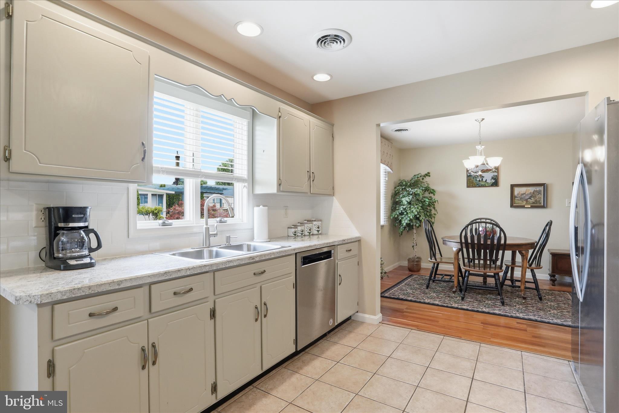 MAPLE RUN - Residential