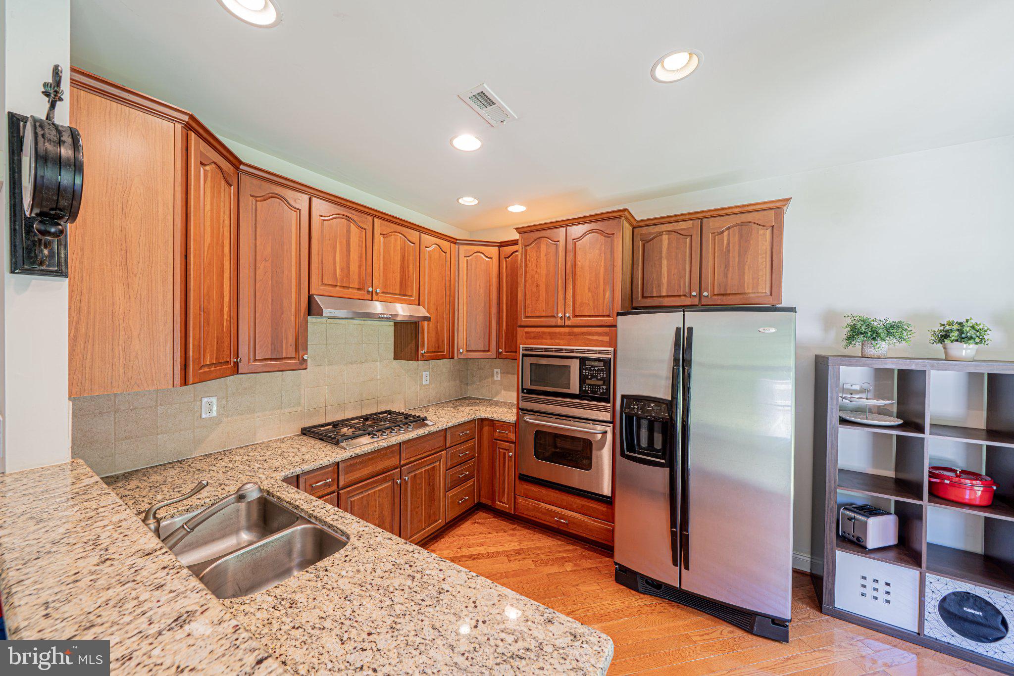 ARBOR POINT - Residential