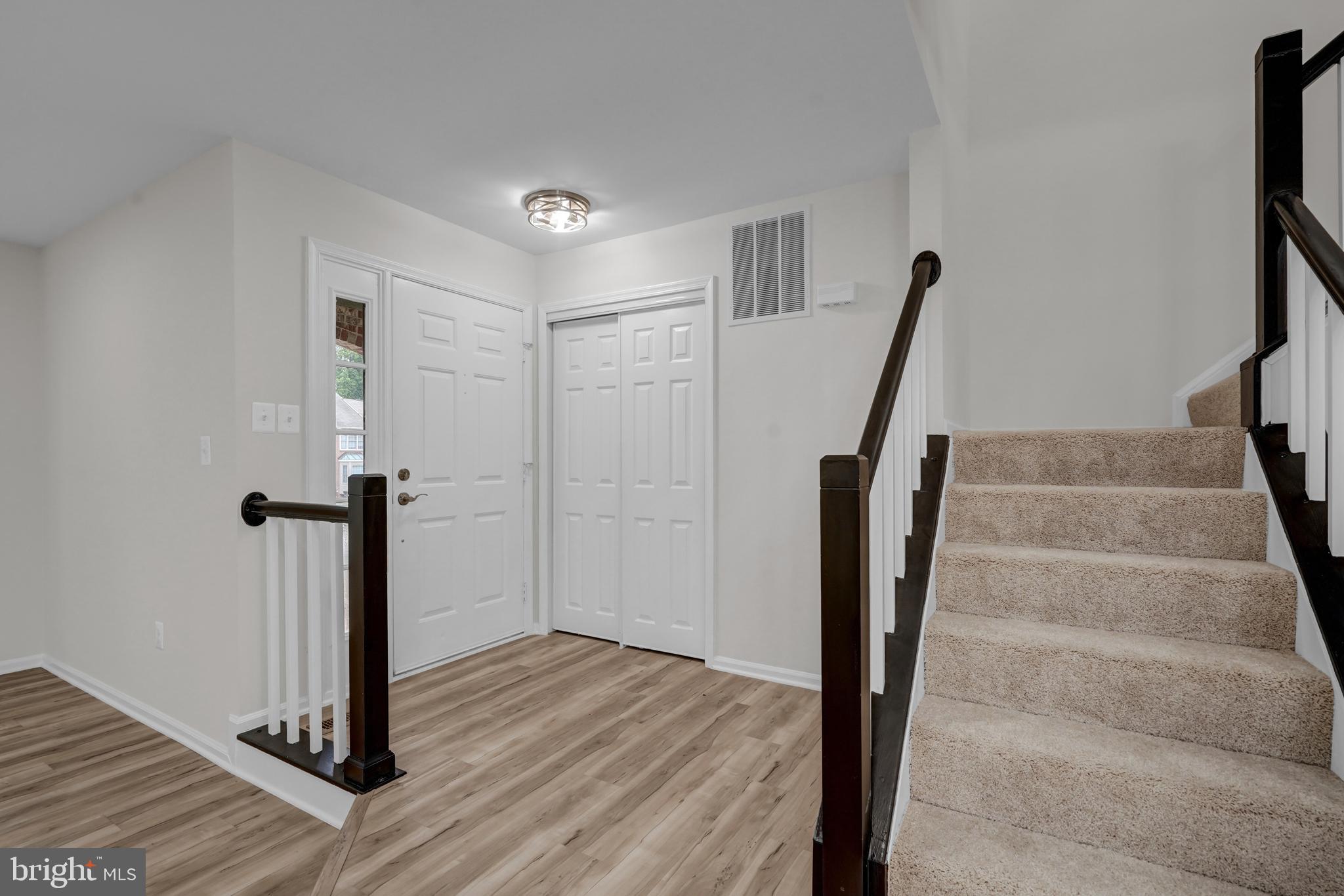 LAKE RIDGE - Residential