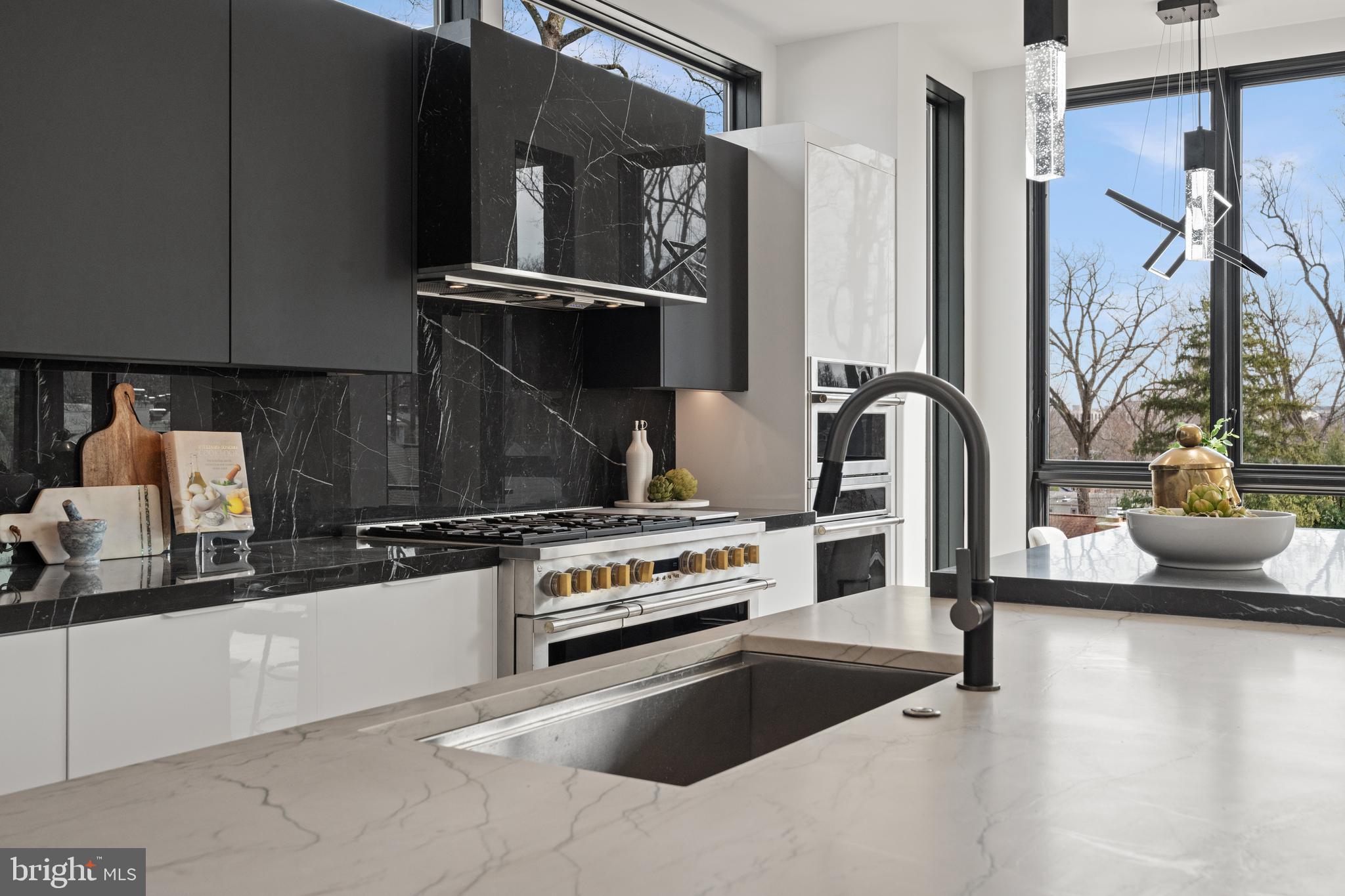 MAPLEWOOD - Residential