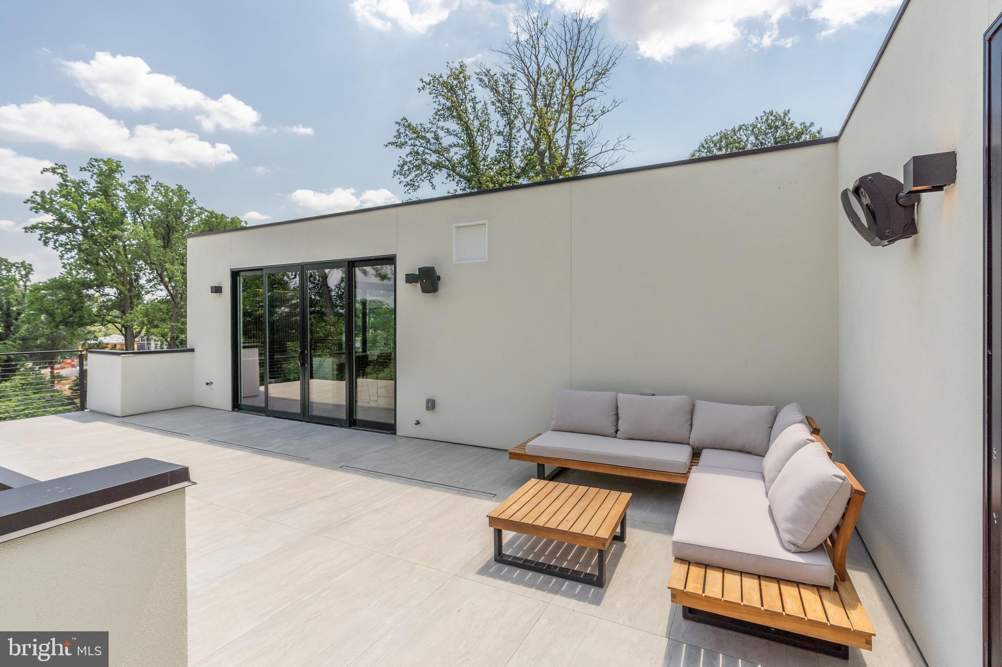 MAPLEWOOD - Residential