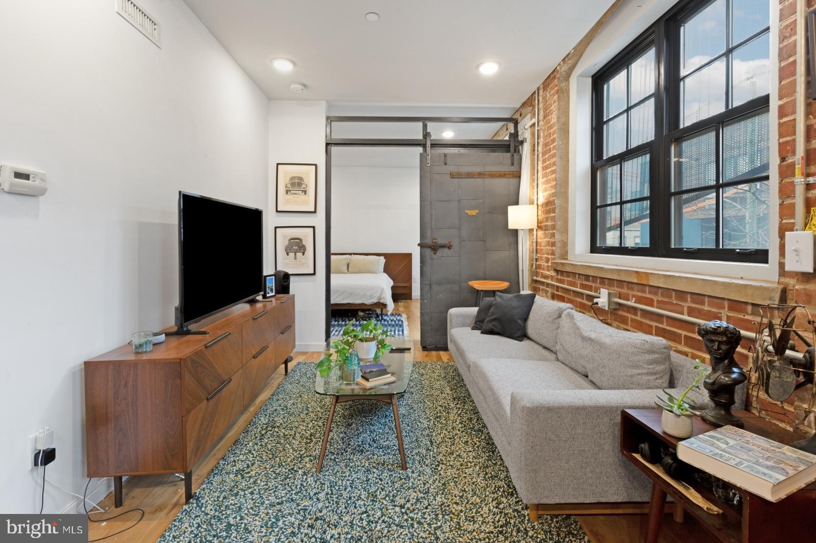 NORRIS SQUARE - Residential Lease