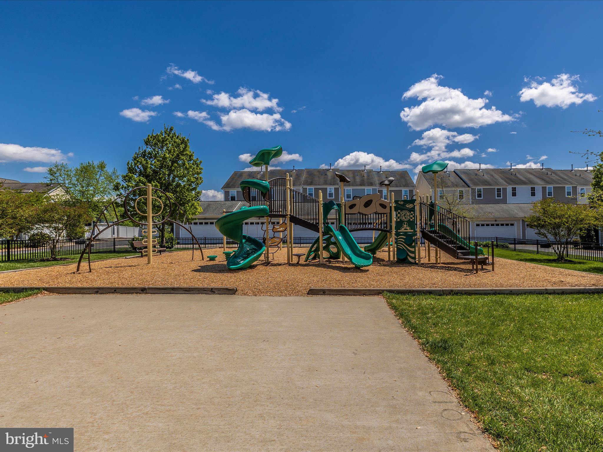 VILLAGES OF URBANA - Residential