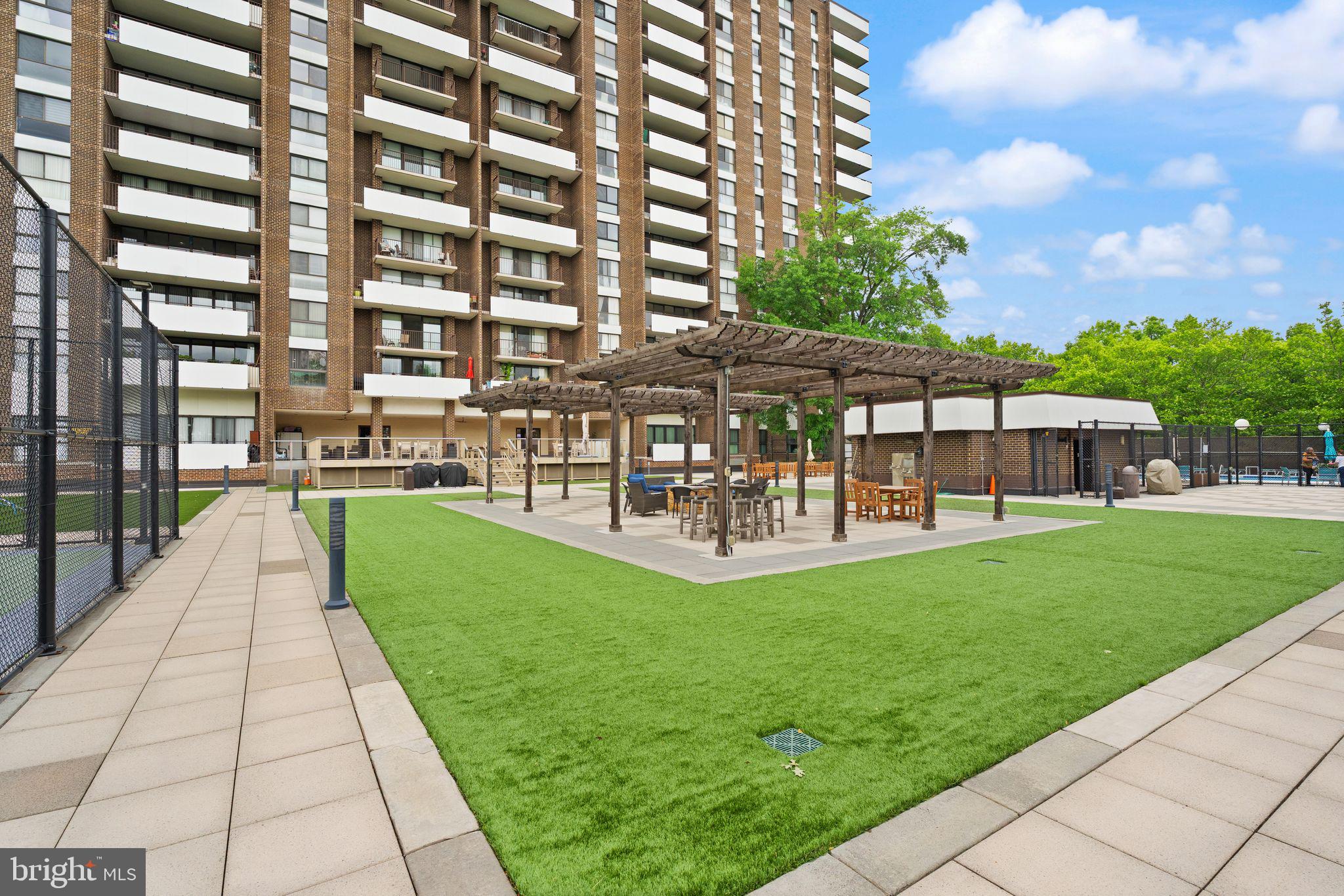 TEMPLETON OF ALEXANDRIA - Residential