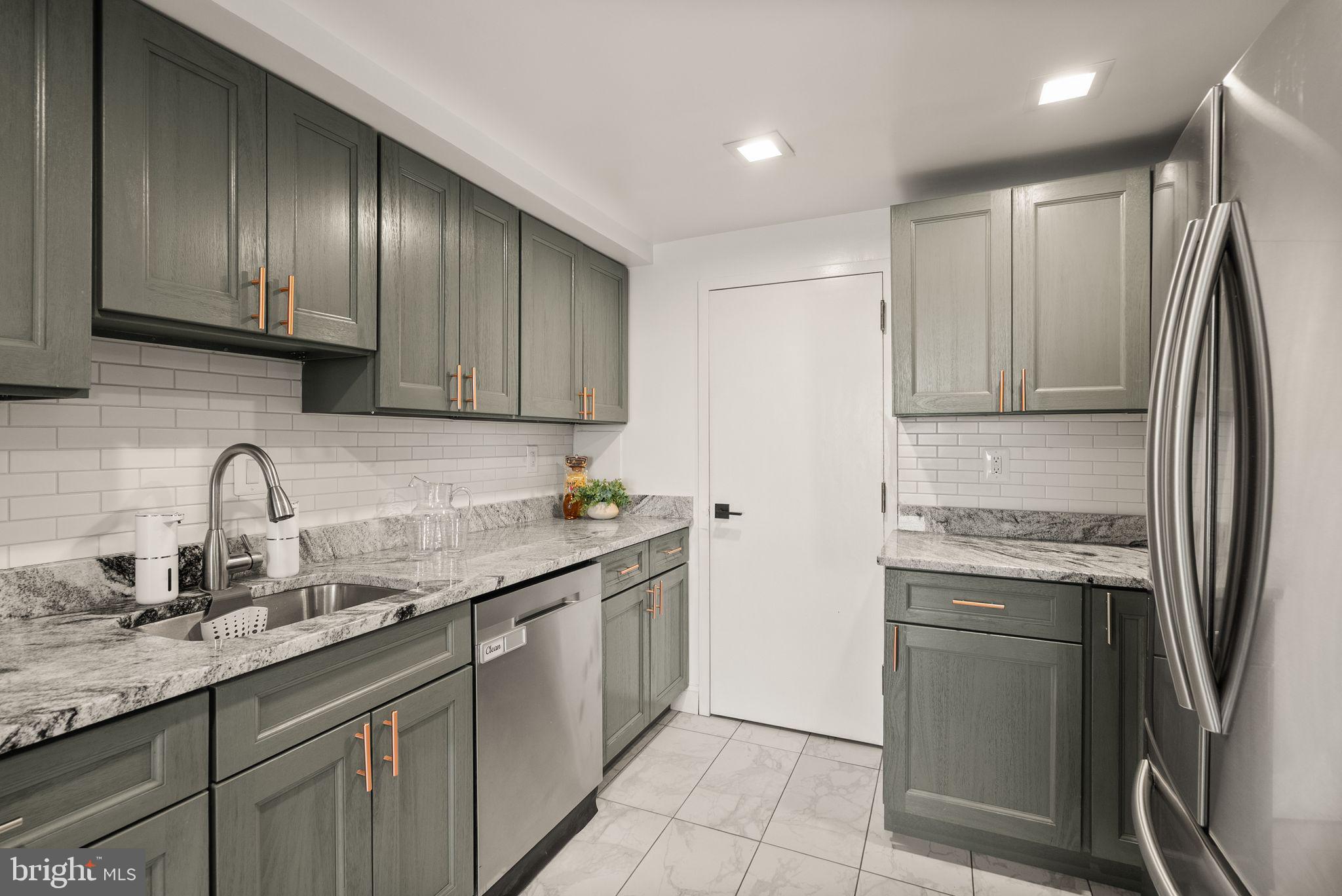 TEMPLETON OF ALEXANDRIA - Residential