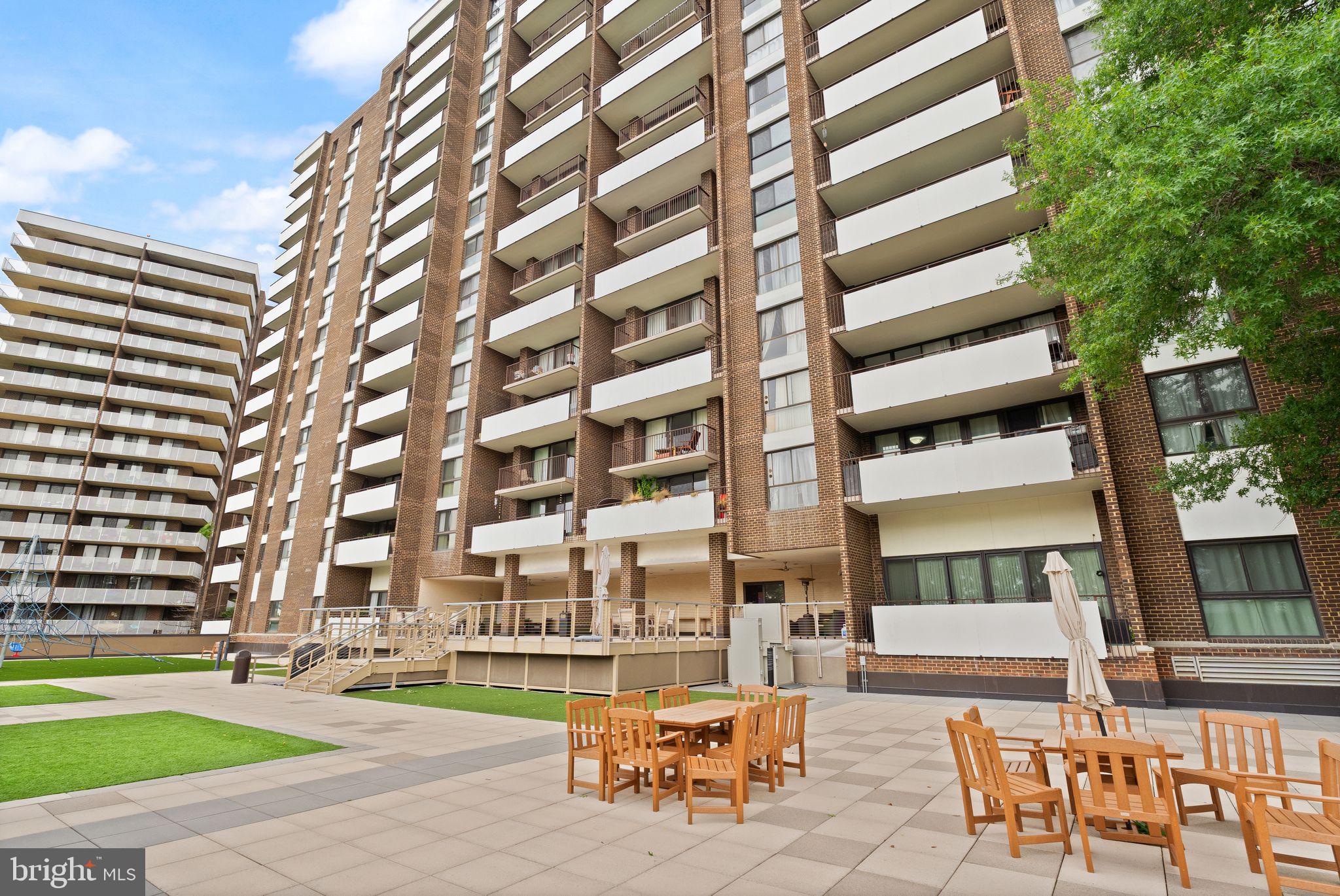 TEMPLETON OF ALEXANDRIA - Residential