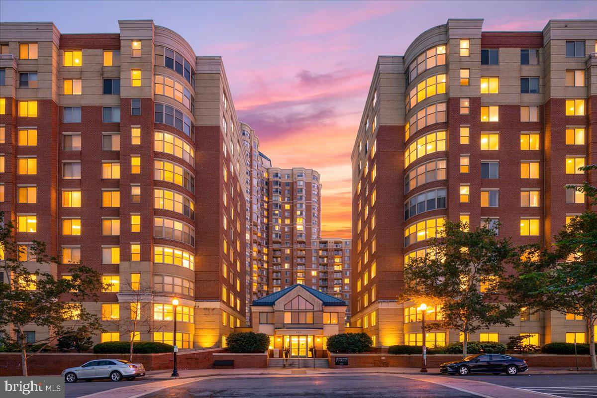 Updated and meticulously maintained one-bedroom condo offering nearly 800 square feet of living space in an amenity-rich building with a pool, fitness center, and grilling area. Boasting a 92 out of 100 Walk Score, this home is just two blocks from Metro and a short walk to dozens of restaurants, coffee shops, bars, gyms, and shops in Ballston and Clarendon. <BR><BR> WHAT MAKES THIS UNIT STAND OUT? A thoughtfully renovated kitchen (2017) opens to a spacious dining and living area. The generously sized bedroom and walk-in closet offer more space and functionality than most one-bedroom layouts. Exceptional care has been taken to maintain the home, including a new HVAC system (2022), new dishwasher (2022), new refrigerator, oven/stove range, and microwave (2017), and high-end Benjamin Moore paint throughout. One assigned garage parking space (#144) and a large private storage unit (#39) convey. <BR><BR> WHAT MAKES THIS BUILDING STAND OUT? Excellent amenities, below-average condo fees, and healthy building financials. Residents enjoy a two-tier cascading outdoor pool, well-appointed fitness center, grilling area, landscaped courtyard, rentable party room, and on-site management. The building is pet-friendly and approved for both FHA and VA financing. <BR><BR> WHAT MAKES THIS LOCATION STAND OUT? With a 92 out of 100 Walk Score, virtually everything you need is within a short walk. Virginia Square Metro (Orange and Silver Lines) is just two blocks away. Enjoy convenient access to Harris Teeter, Whole Foods, Trader Joe’s, Target, a weekly farmers market, dozens of restaurants and retailers, coffee shops, gyms, and more. <BR><BR> Nearby recreation and community amenities include Quincy Park with courts, fields, and green space; the Custis Trail, which connects to Arlington’s extensive trail network; Washington-Liberty High School’s track and public aquatics center with thirteen 25-meter lanes; and Arlington Central Library, where residents can even borrow a 3D printer at no cost. <BR><BR> Enjoy quick access by public transit or car to Washington, DC, the Pentagon, Amazon HQ2, Reagan National Airport (DCA), Virginia Hospital Center, Tysons, and the Potomac River.