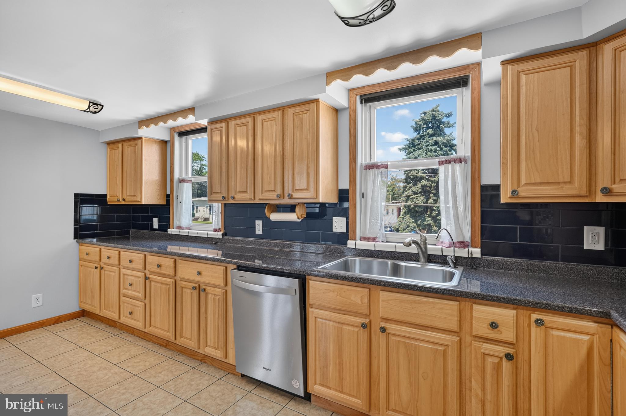 BUSTLETON - Residential