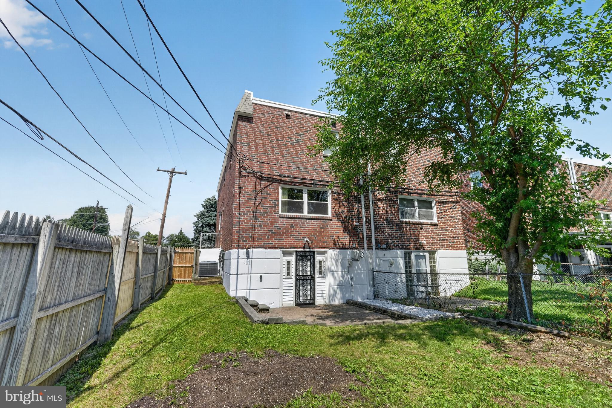 BUSTLETON - Residential