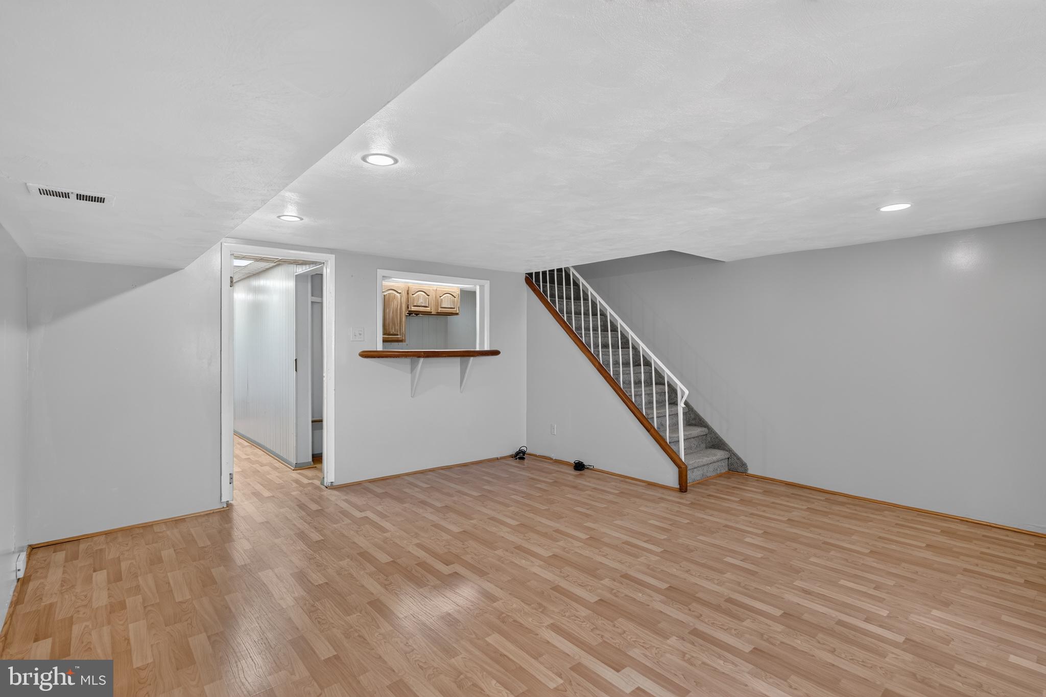 BUSTLETON - Residential