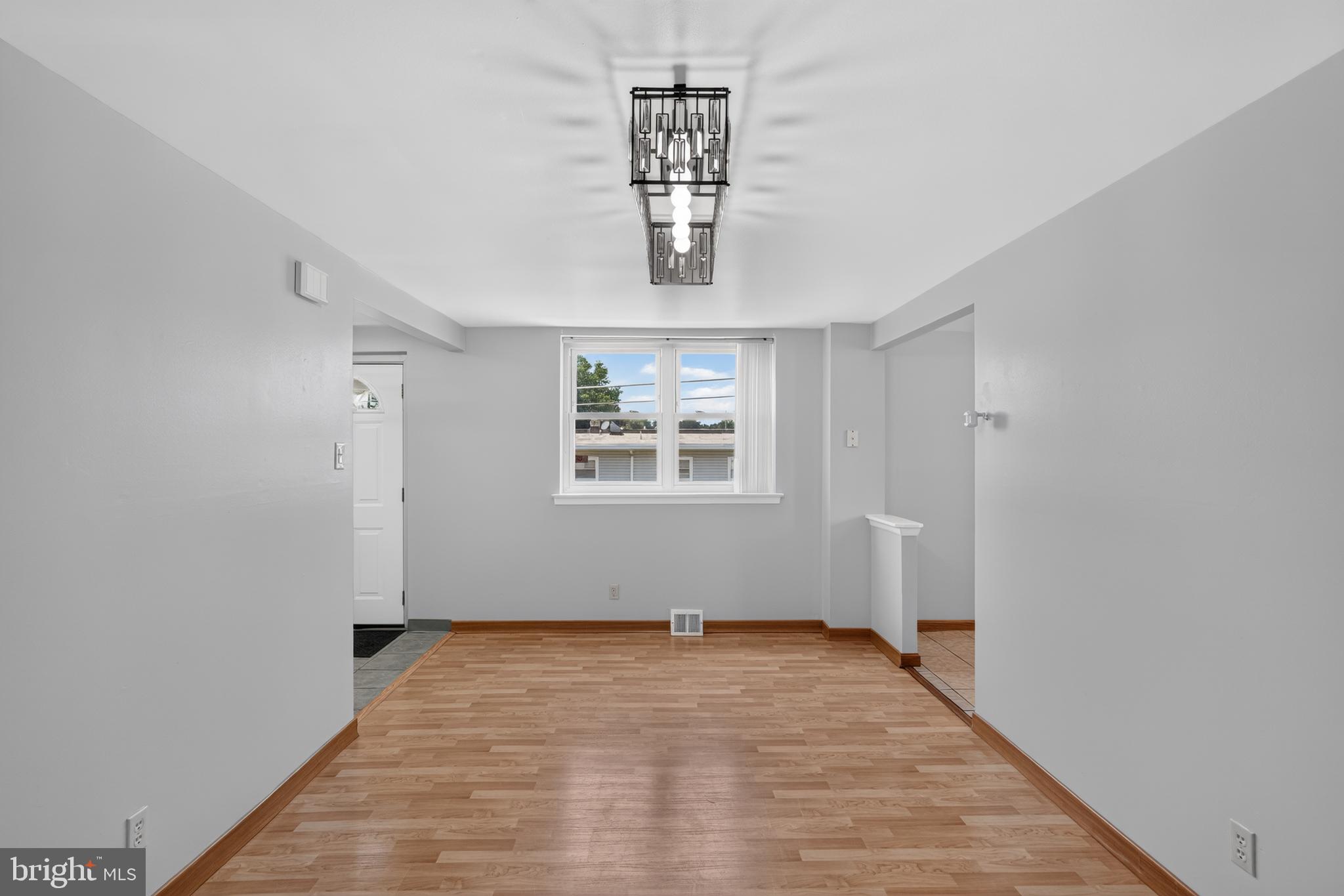 BUSTLETON - Residential