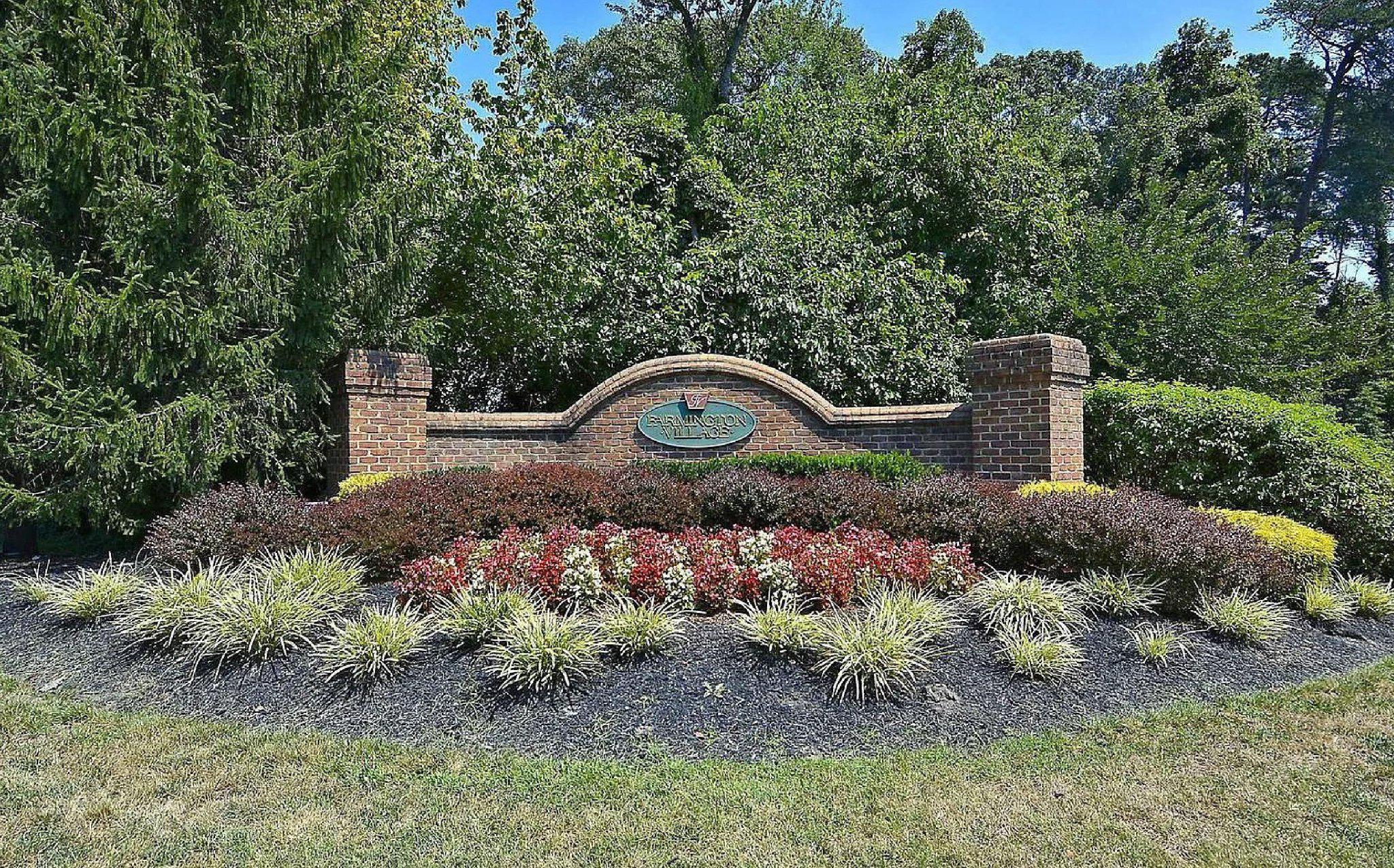 FARMINGTON VILLAGE - Residential