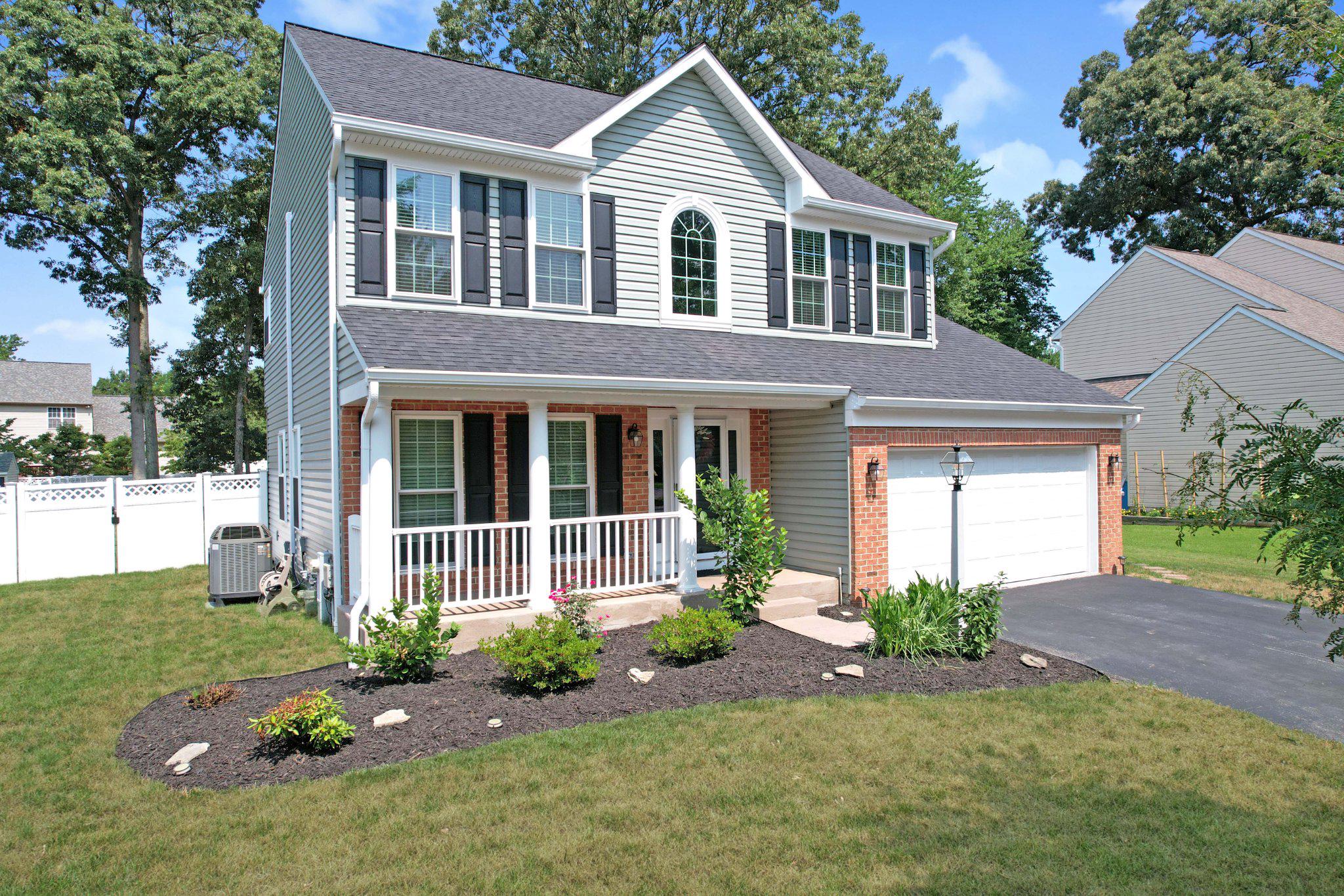 FARMINGTON VILLAGE - Residential