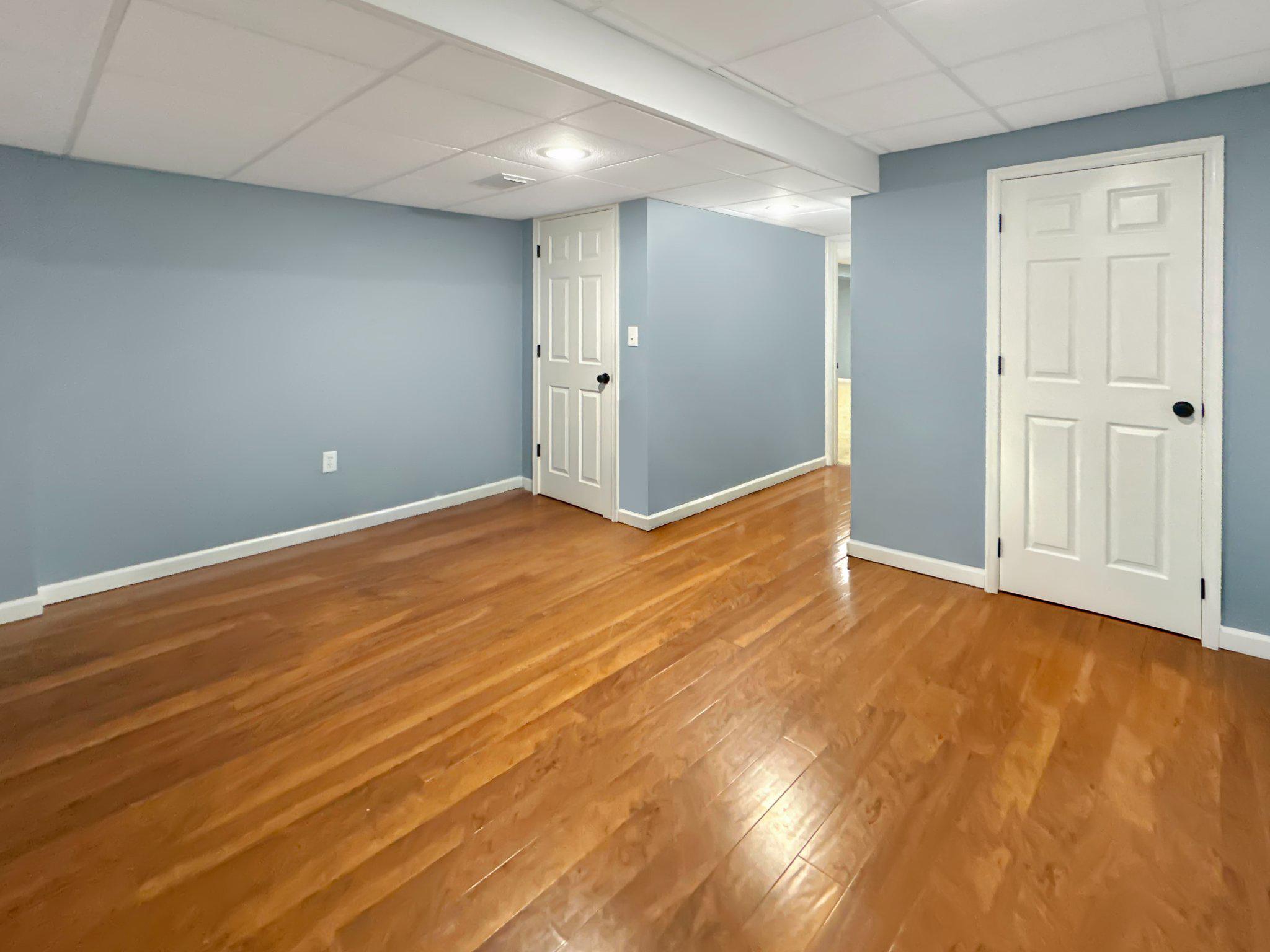 FARMINGTON VILLAGE - Residential