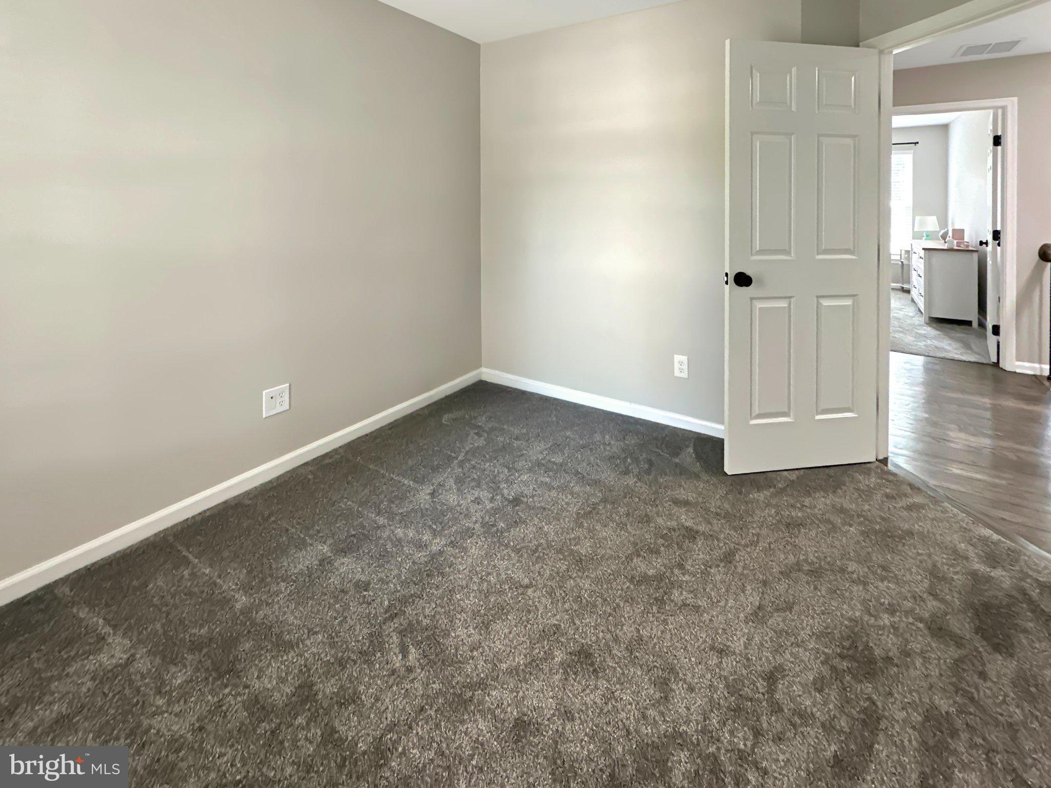 FARMINGTON VILLAGE - Residential