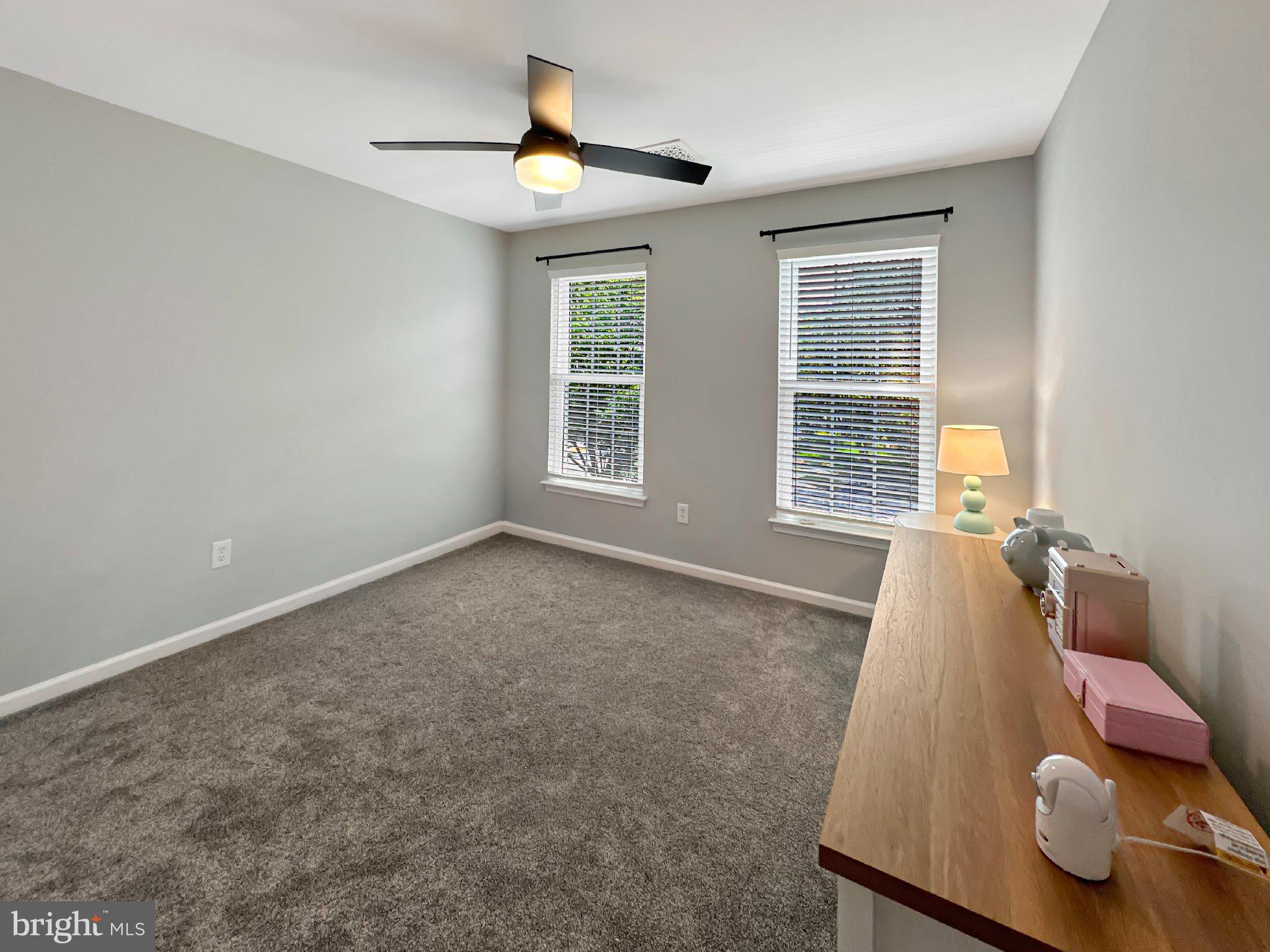 FARMINGTON VILLAGE - Residential