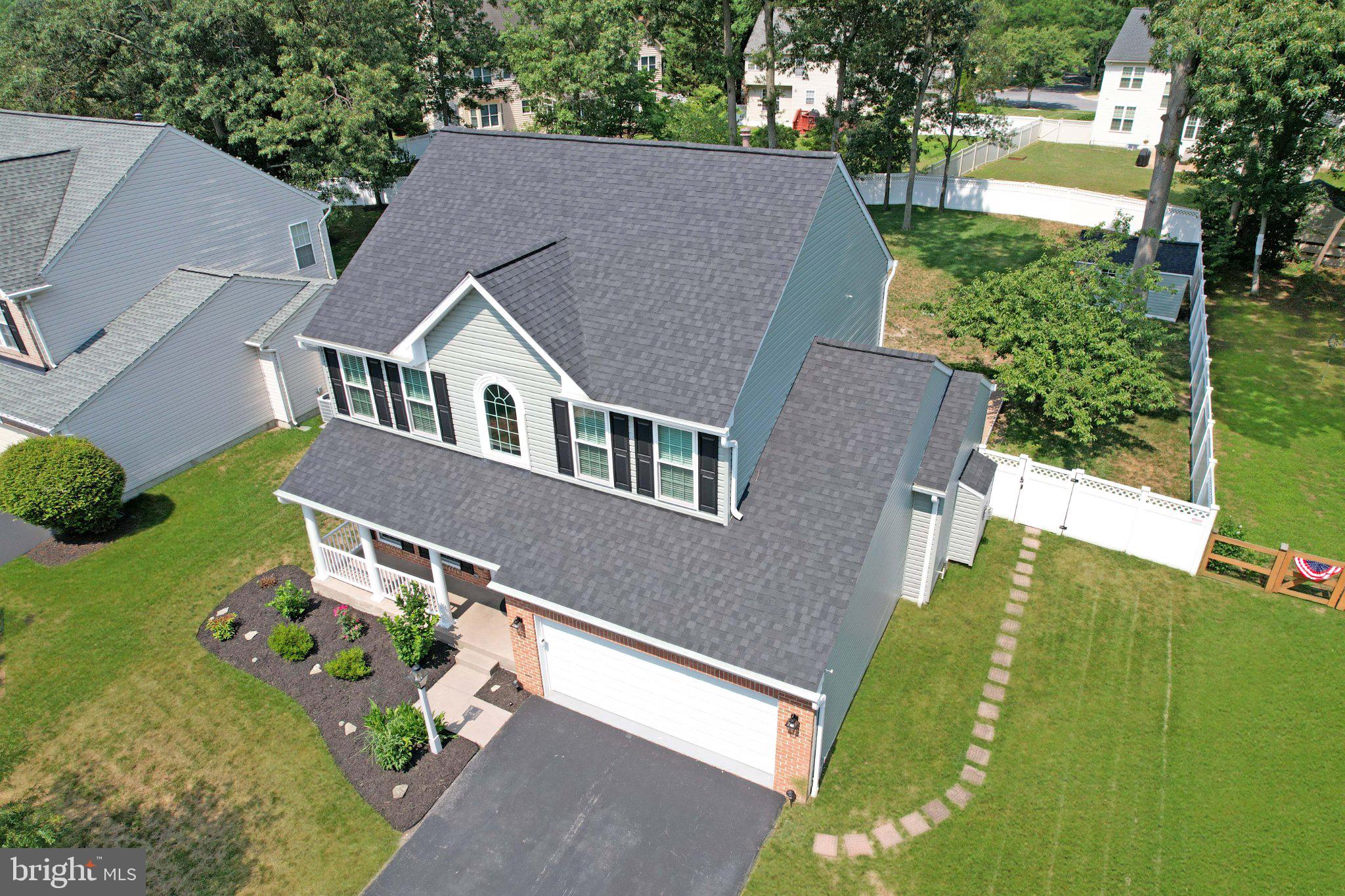 FARMINGTON VILLAGE - Residential