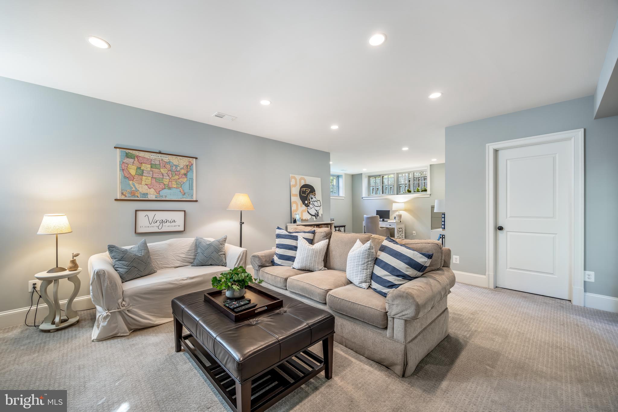 LEEWAY HEIGHTS - Residential