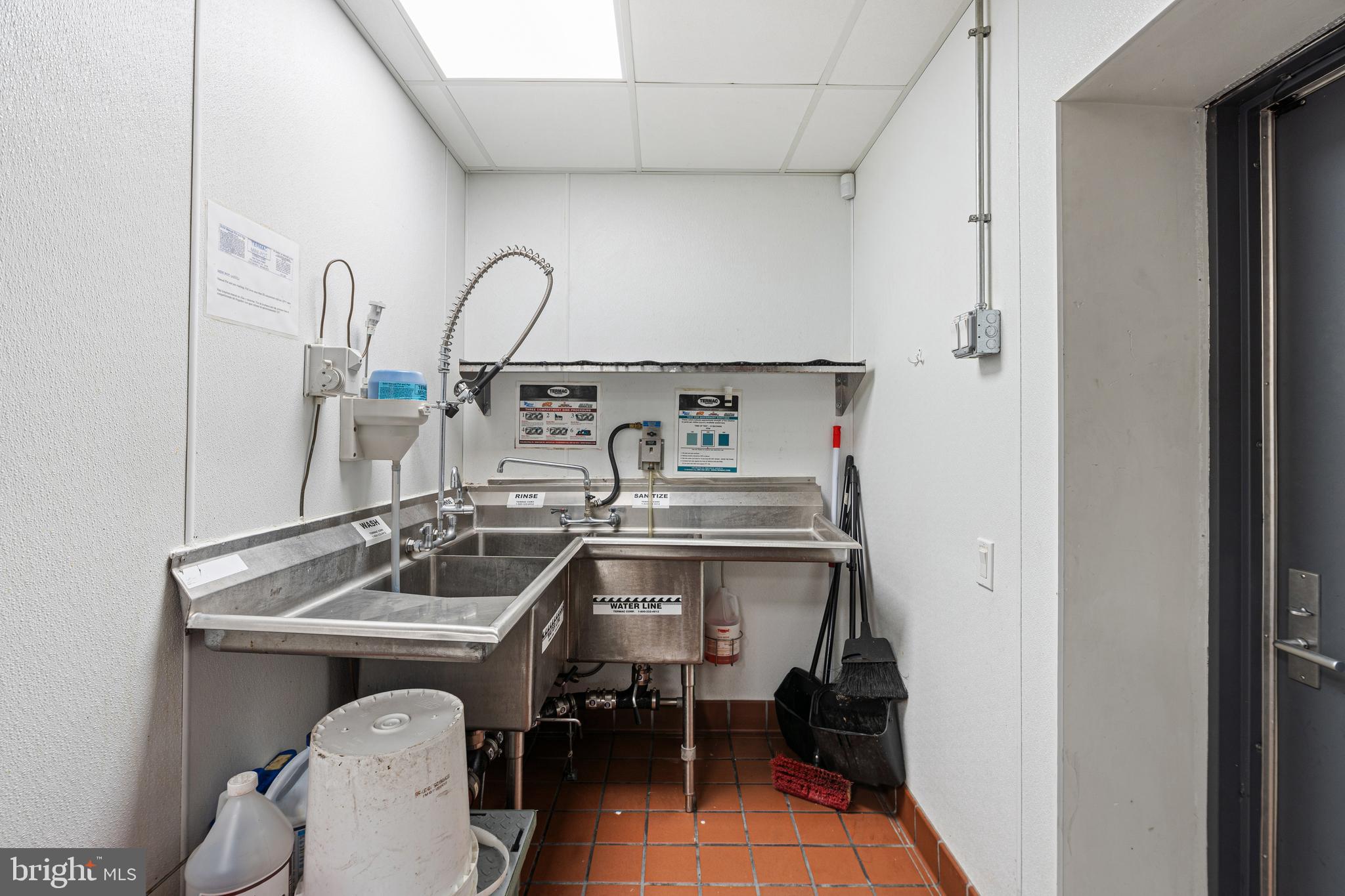 SOUTH KENSINGTON - Business Opportunity