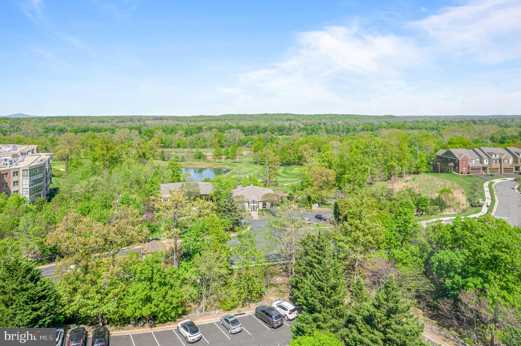 LANSDOWNE WOODS - Residential