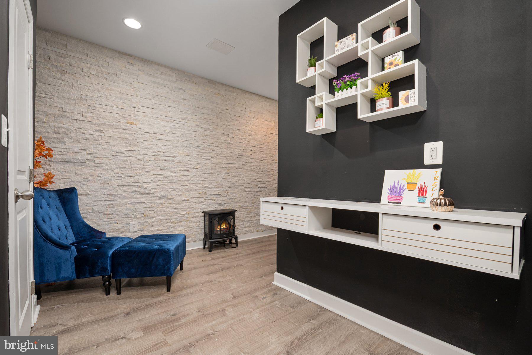 MARLBORO RIDGE ESTATES - Residential