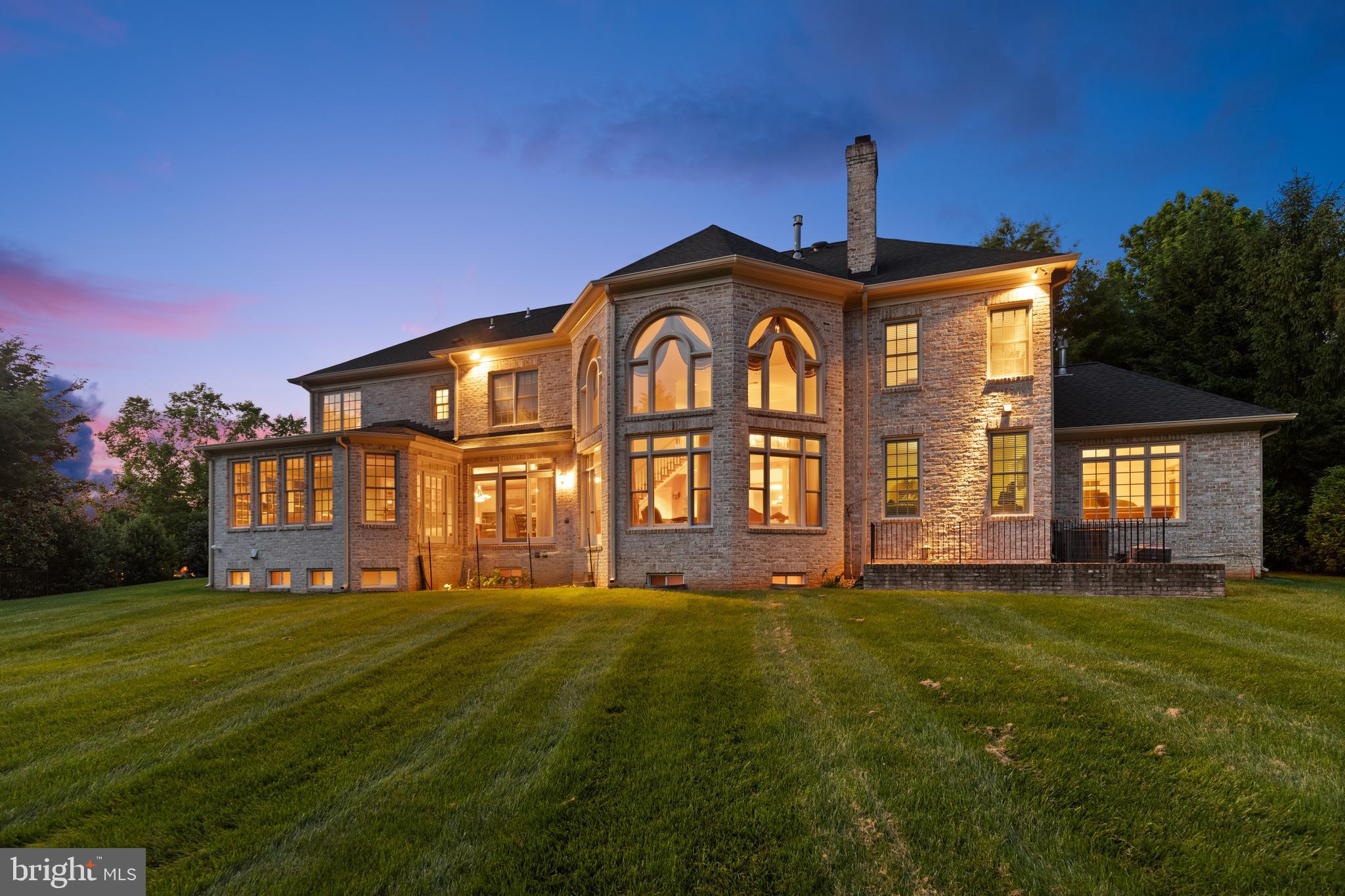 FOXHALL OF MCLEAN - Residential