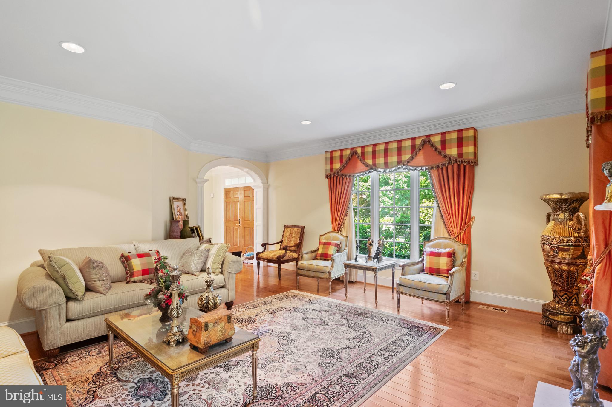 FOXHALL OF MCLEAN - Residential