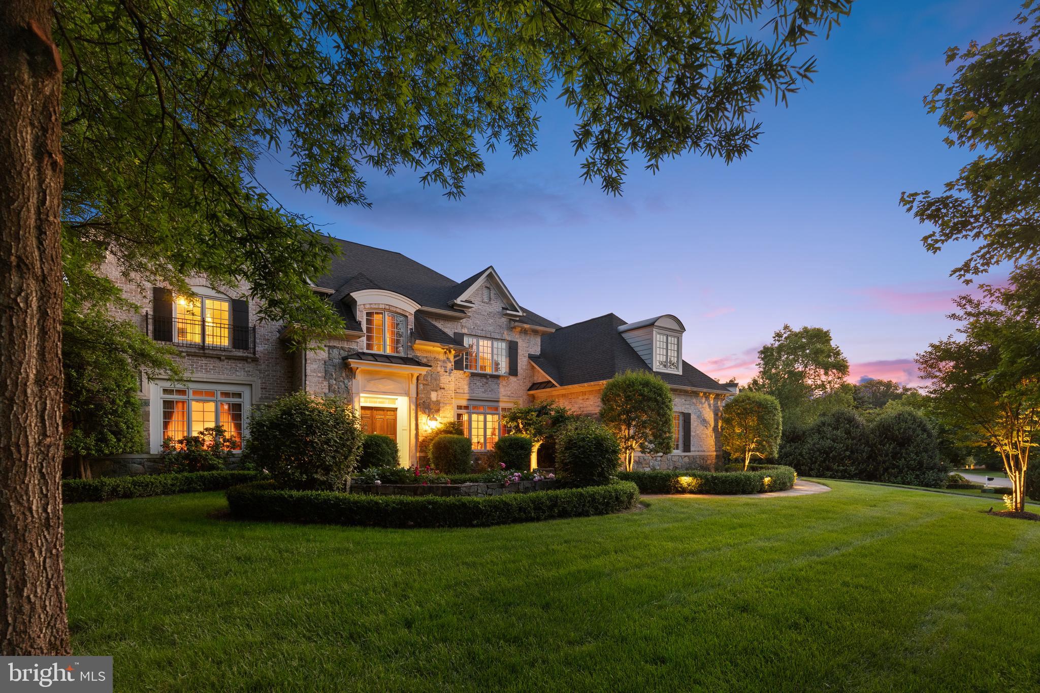 FOXHALL OF MCLEAN - Residential