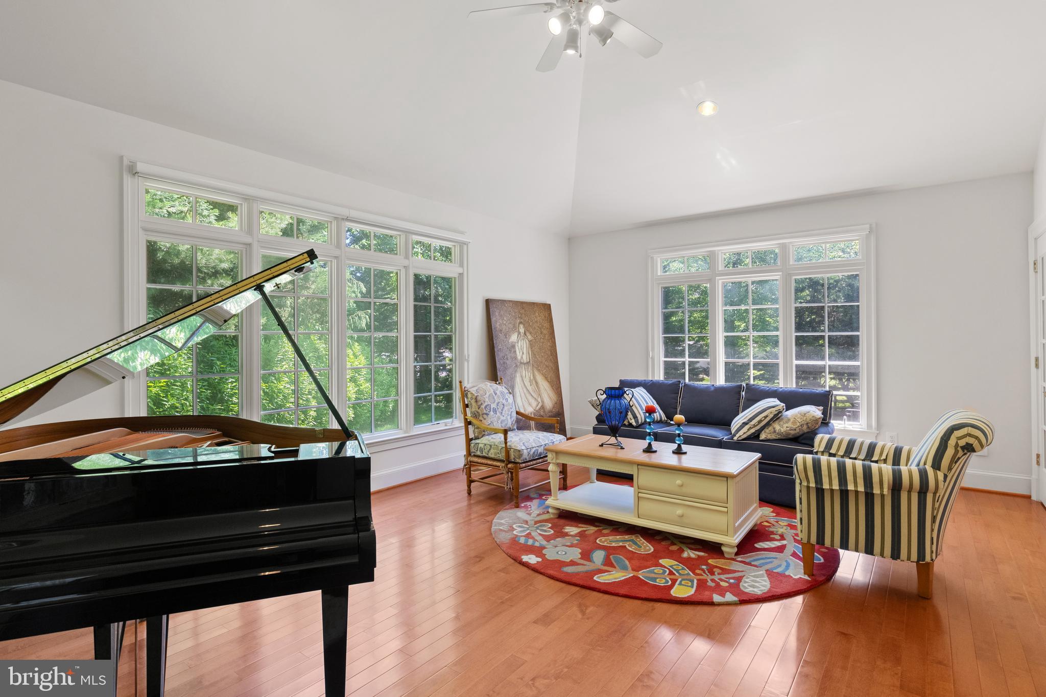 FOXHALL OF MCLEAN - Residential