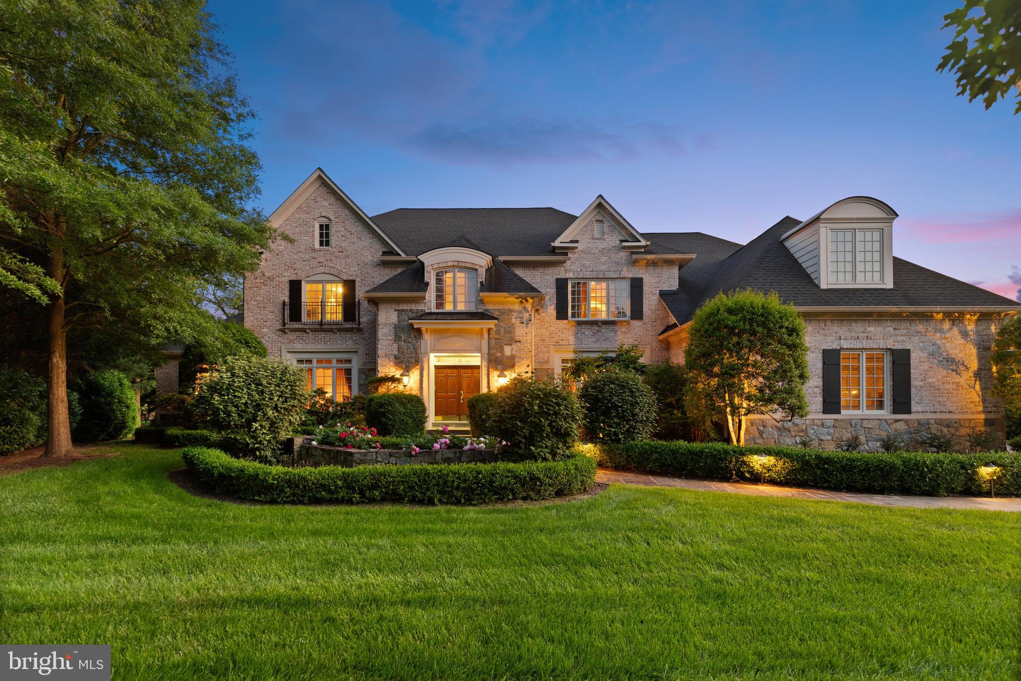 FOXHALL OF MCLEAN - Residential