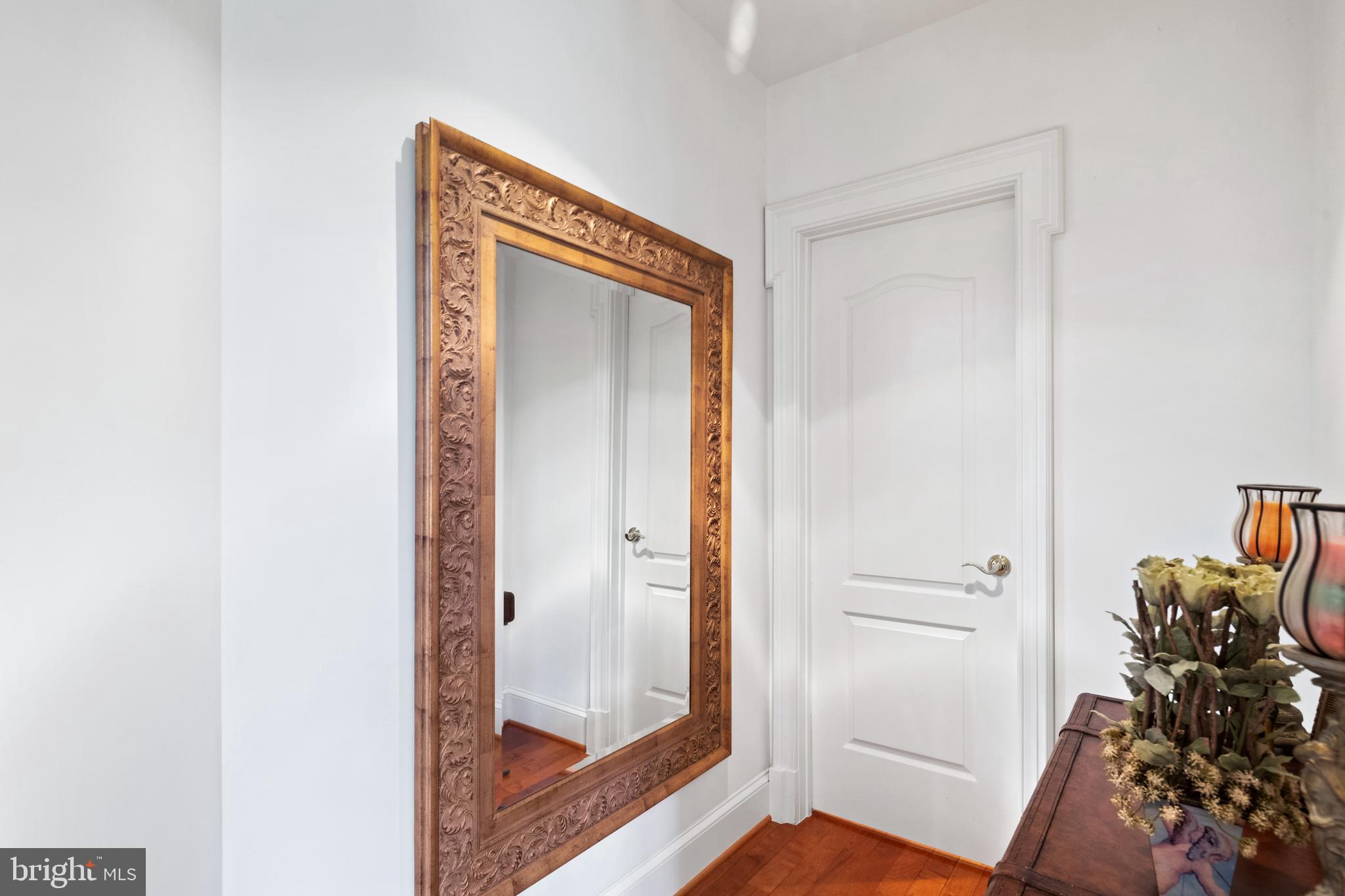 FOXHALL OF MCLEAN - Residential