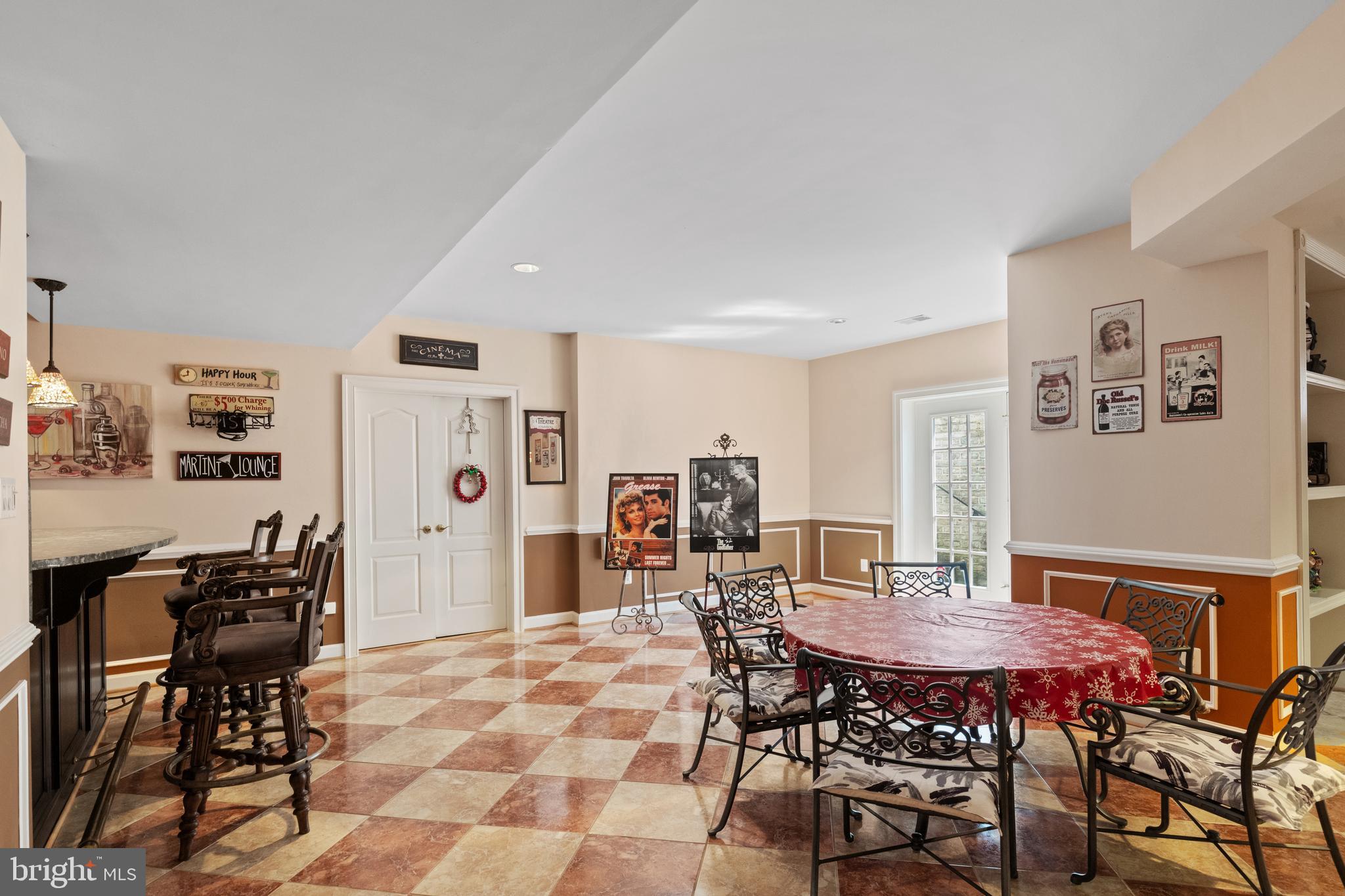 FOXHALL OF MCLEAN - Residential
