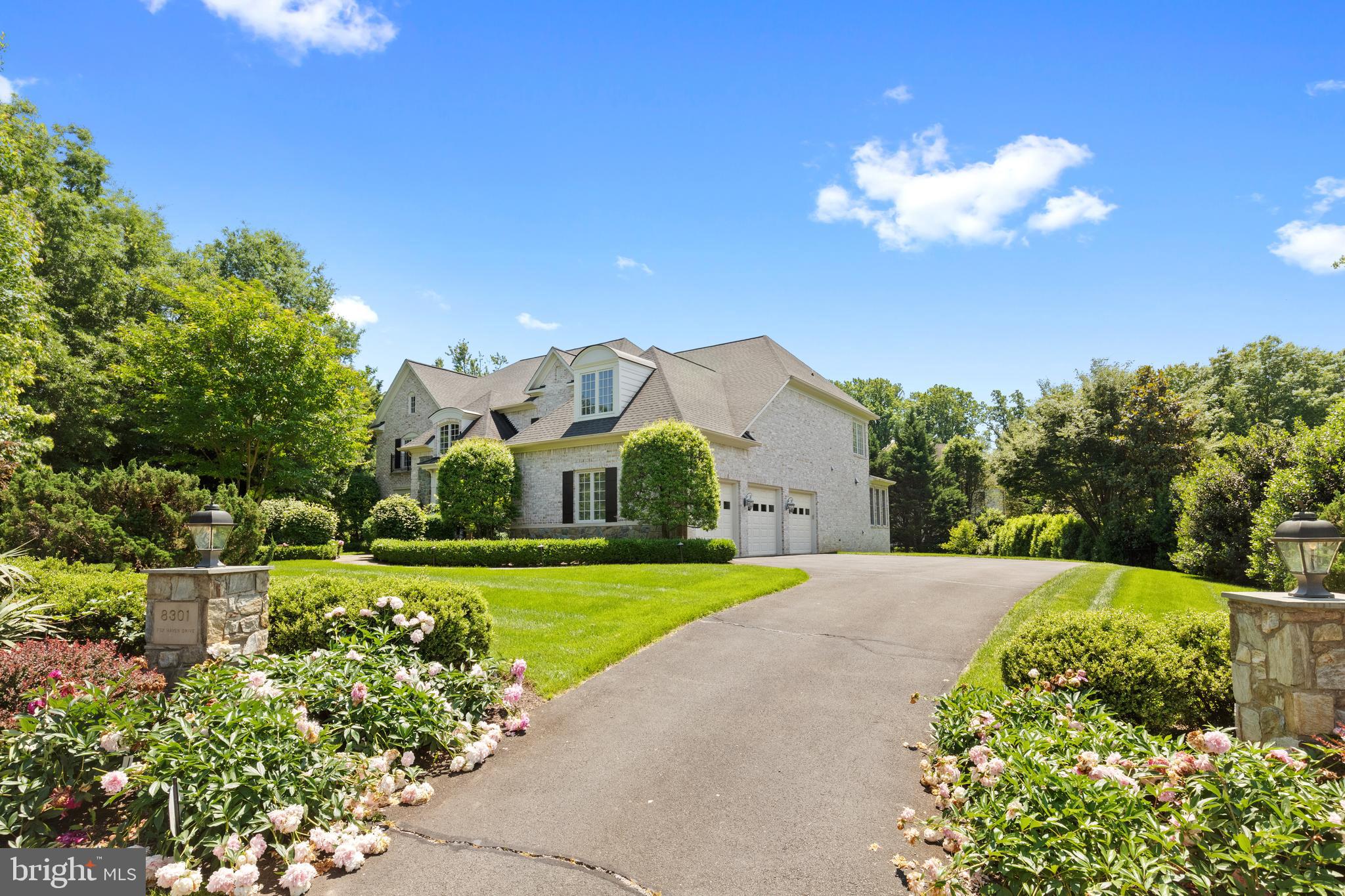 FOXHALL OF MCLEAN - Residential