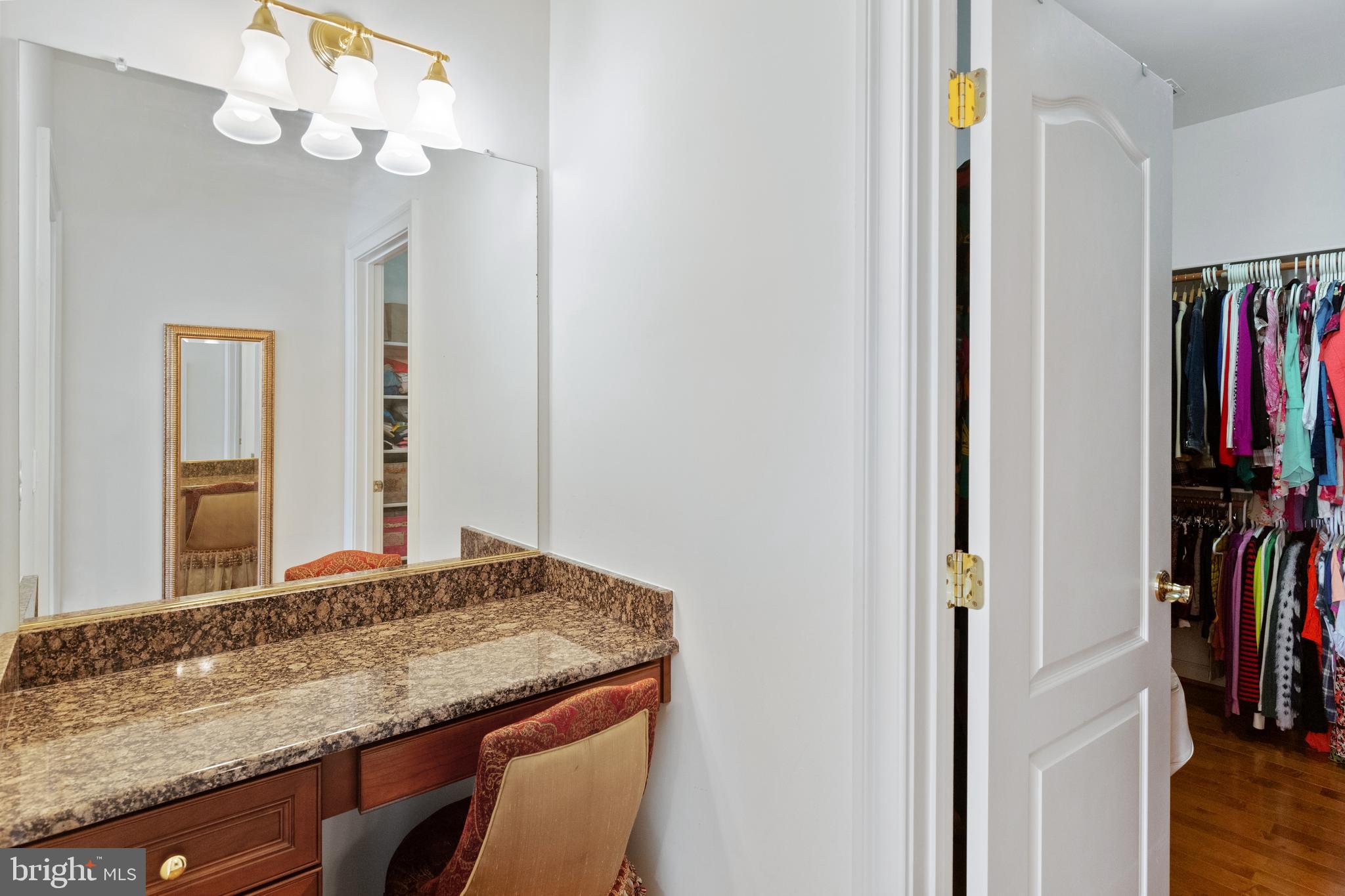 FOXHALL OF MCLEAN - Residential