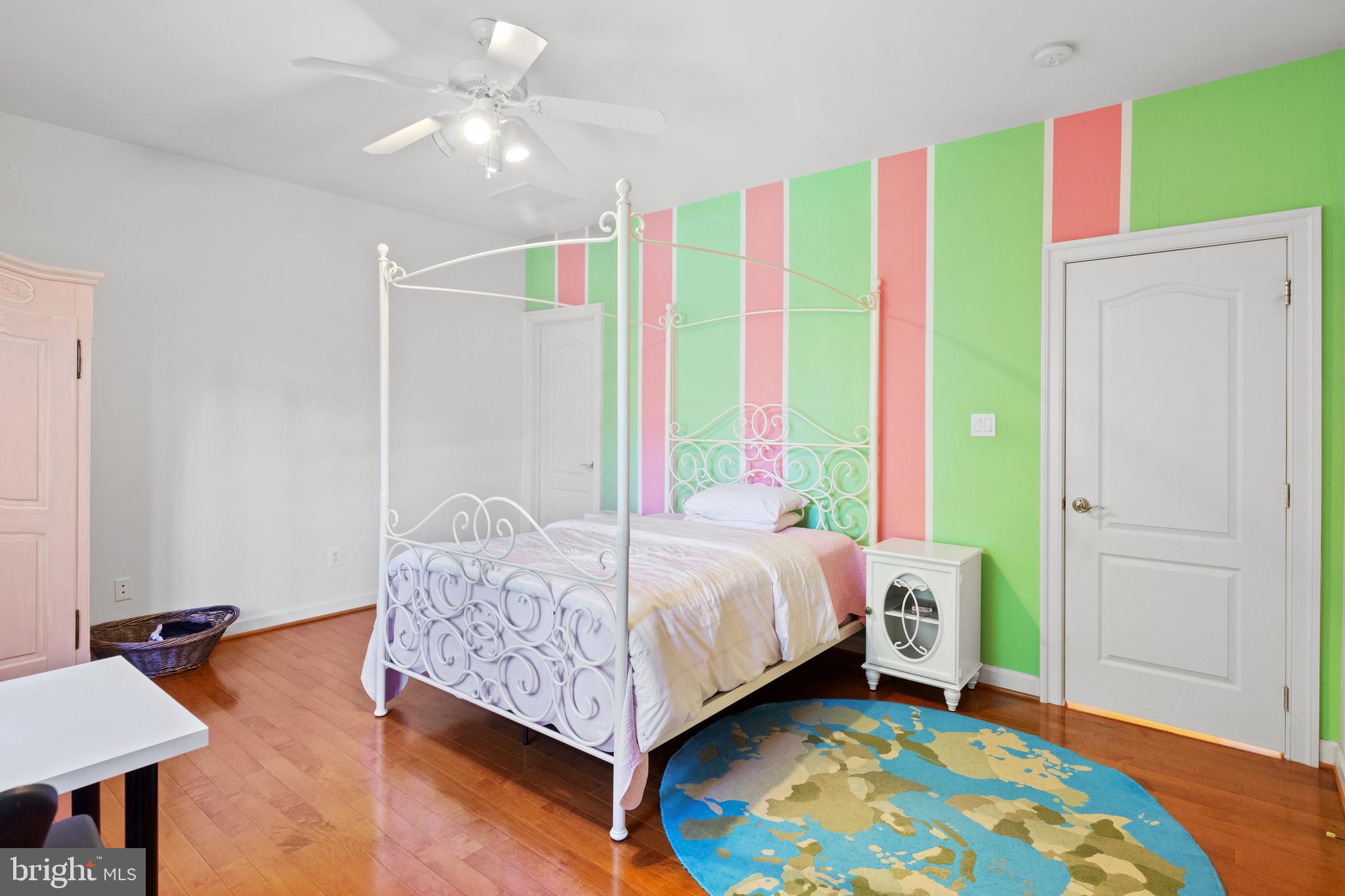 FOXHALL OF MCLEAN - Residential