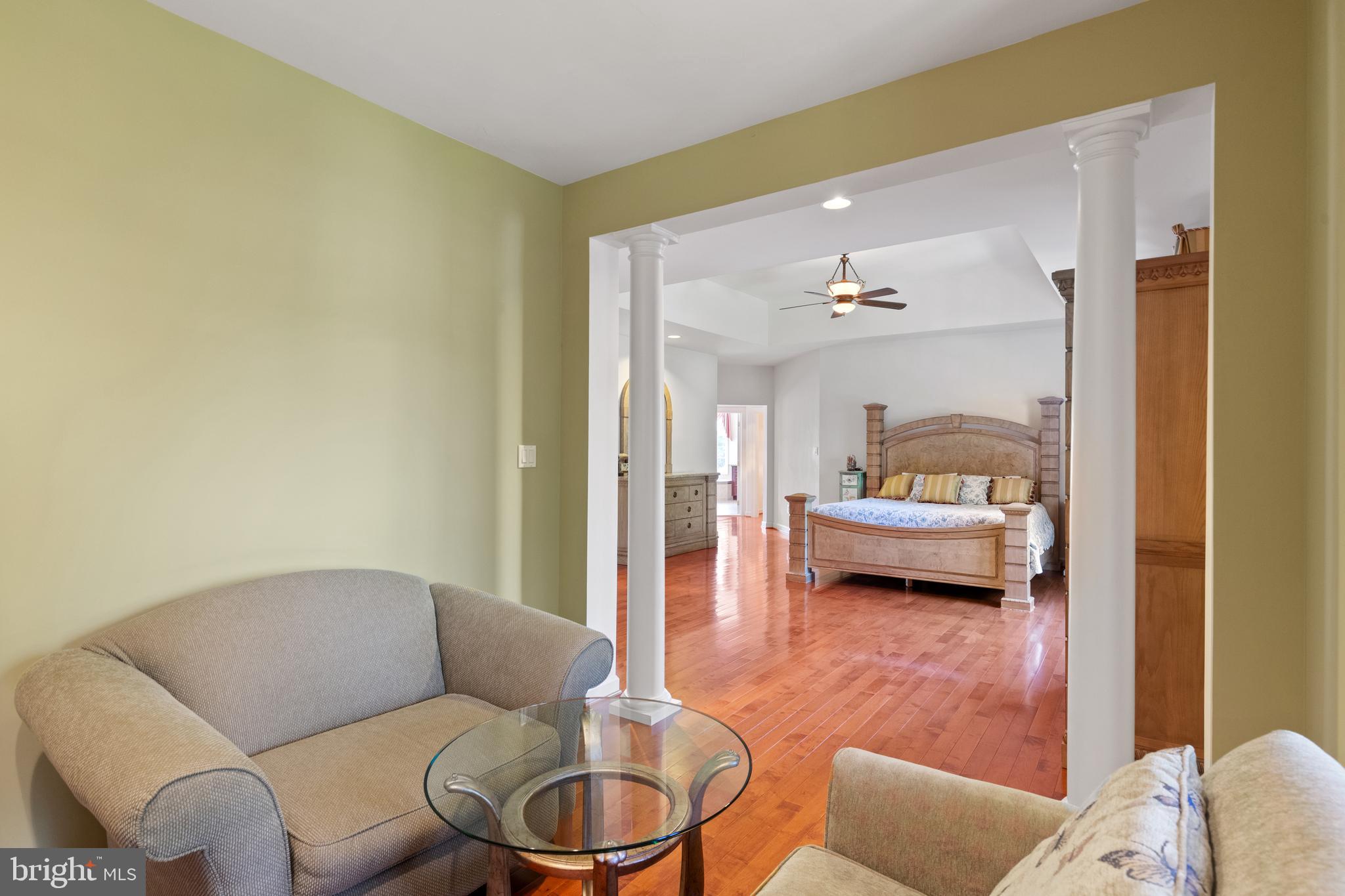FOXHALL OF MCLEAN - Residential