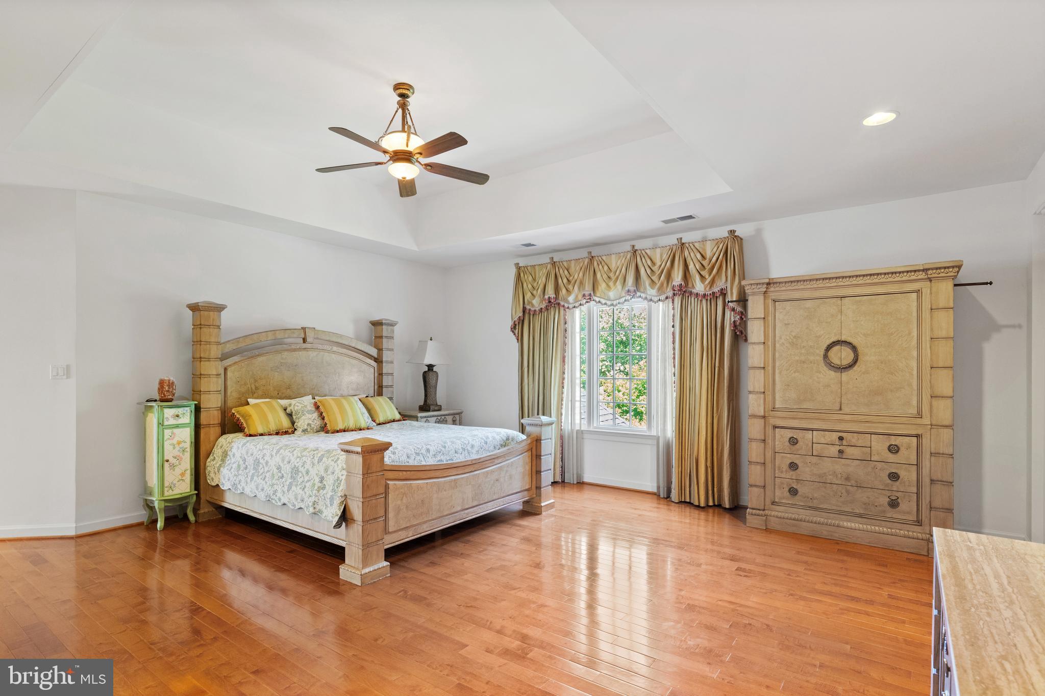 FOXHALL OF MCLEAN - Residential