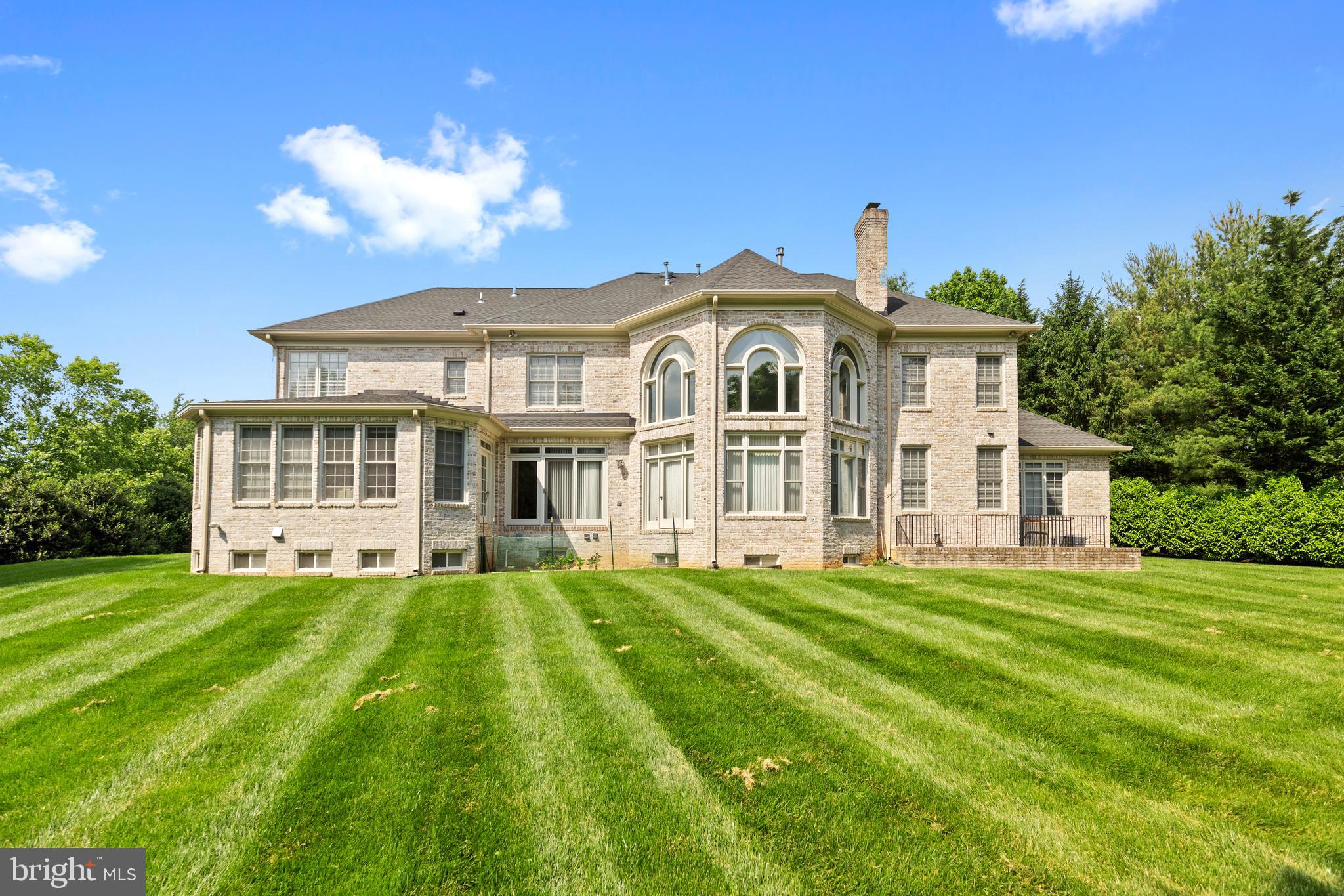 FOXHALL OF MCLEAN - Residential