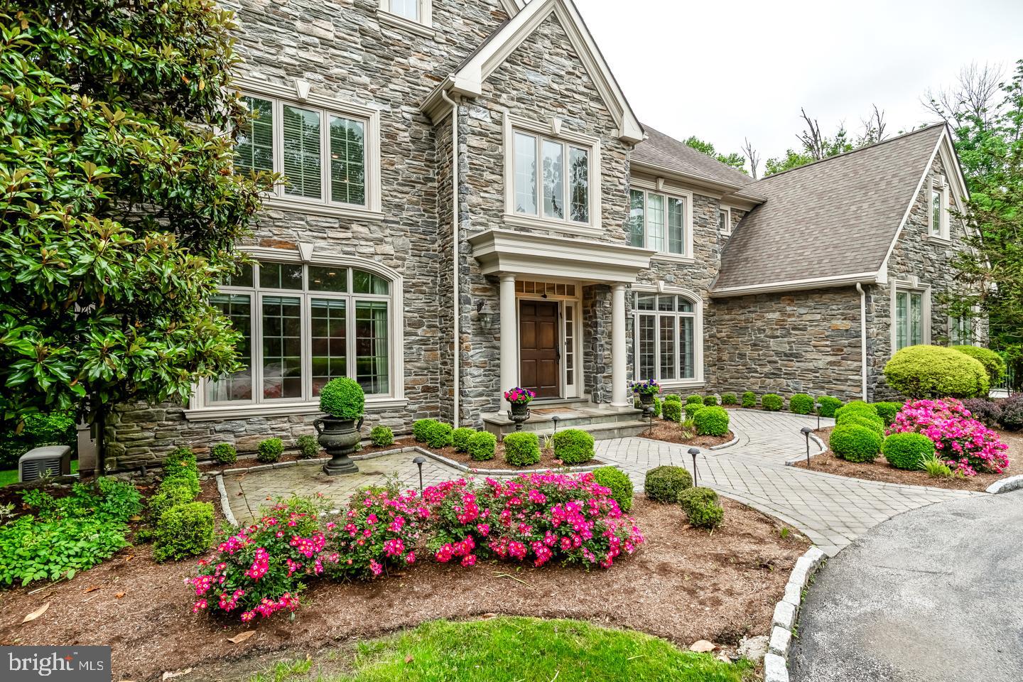 COLONY HILL - Residential