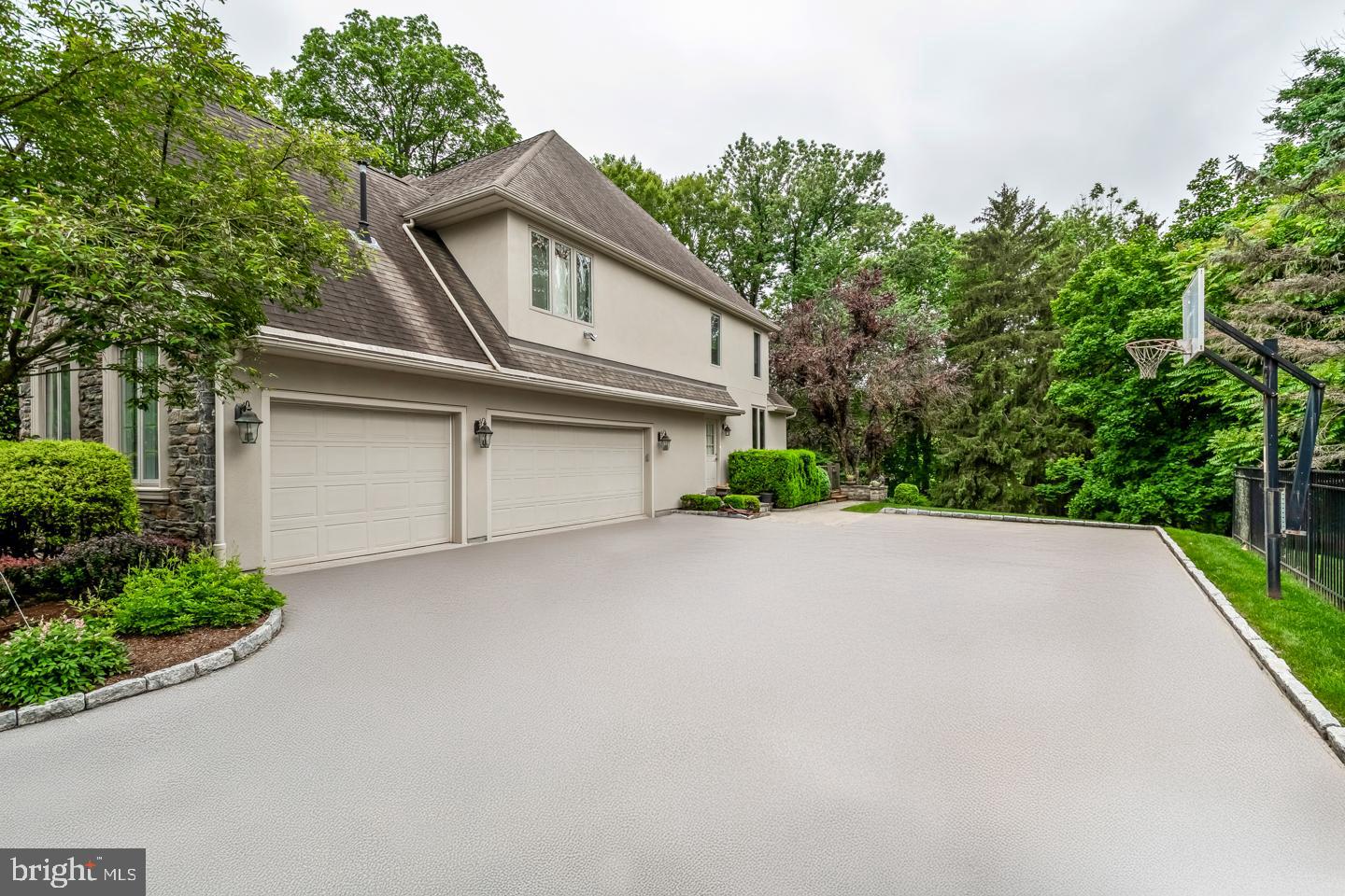 COLONY HILL - Residential