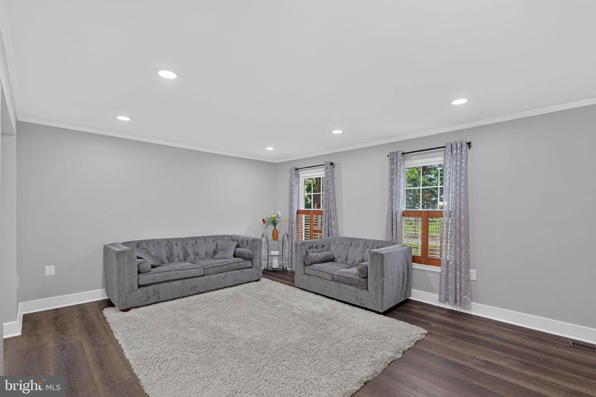 PHEASANT RUN - Residential