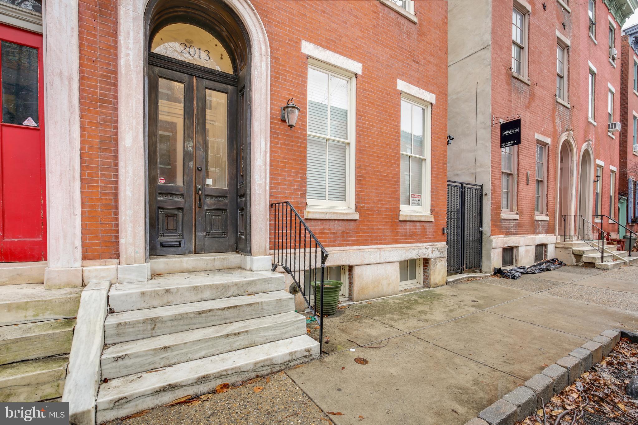 FAIRMOUNT - Residential Lease