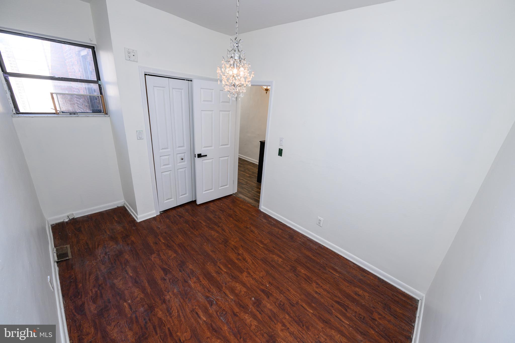GIRARD ESTATES - Residential