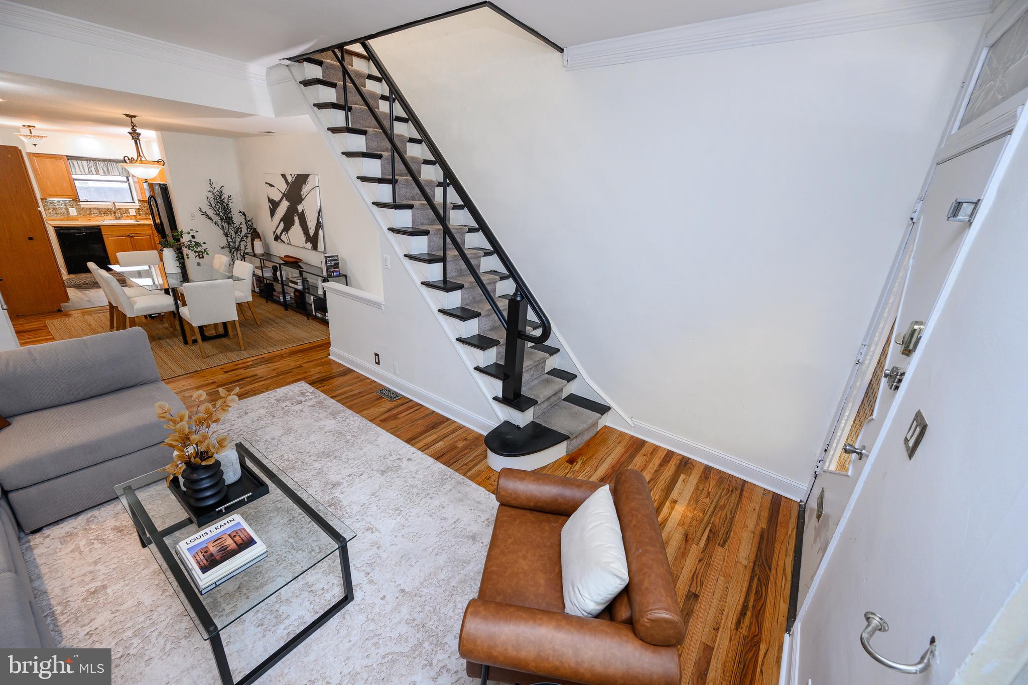 GIRARD ESTATES - Residential