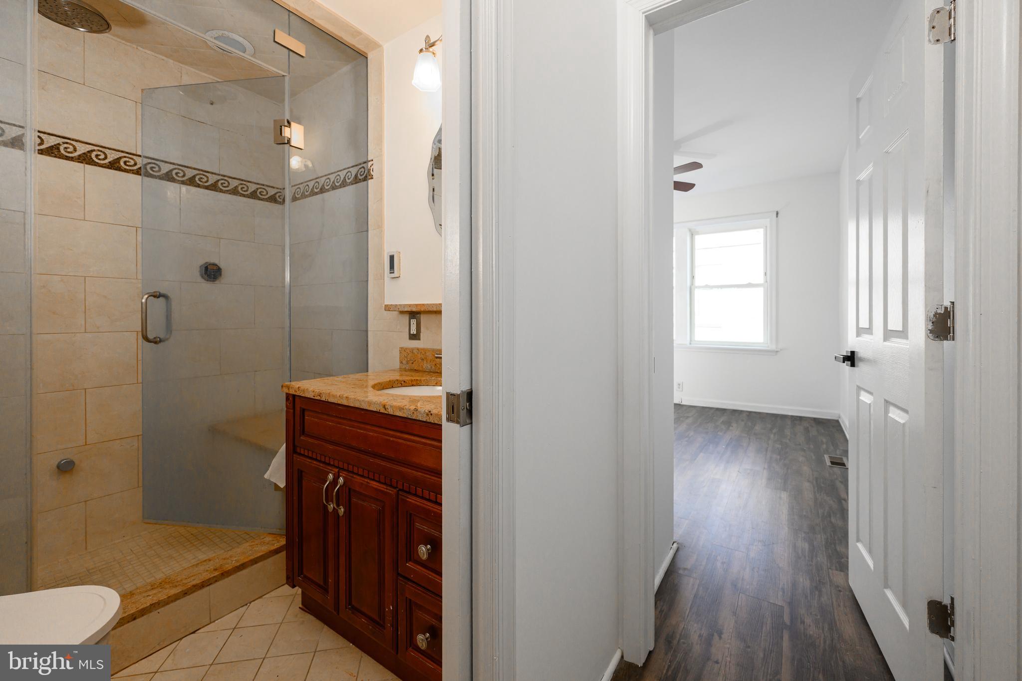 GIRARD ESTATES - Residential