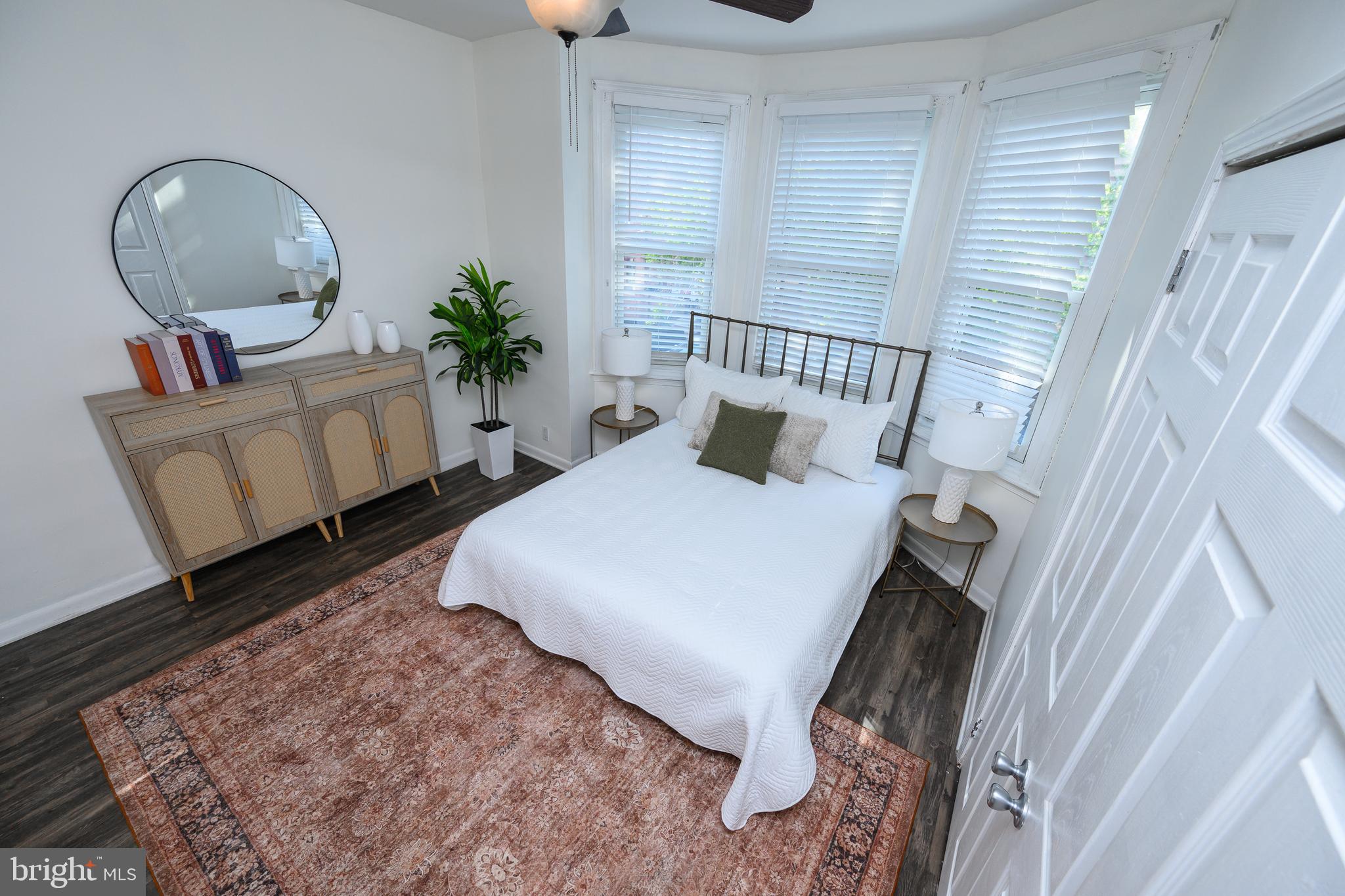 GIRARD ESTATES - Residential