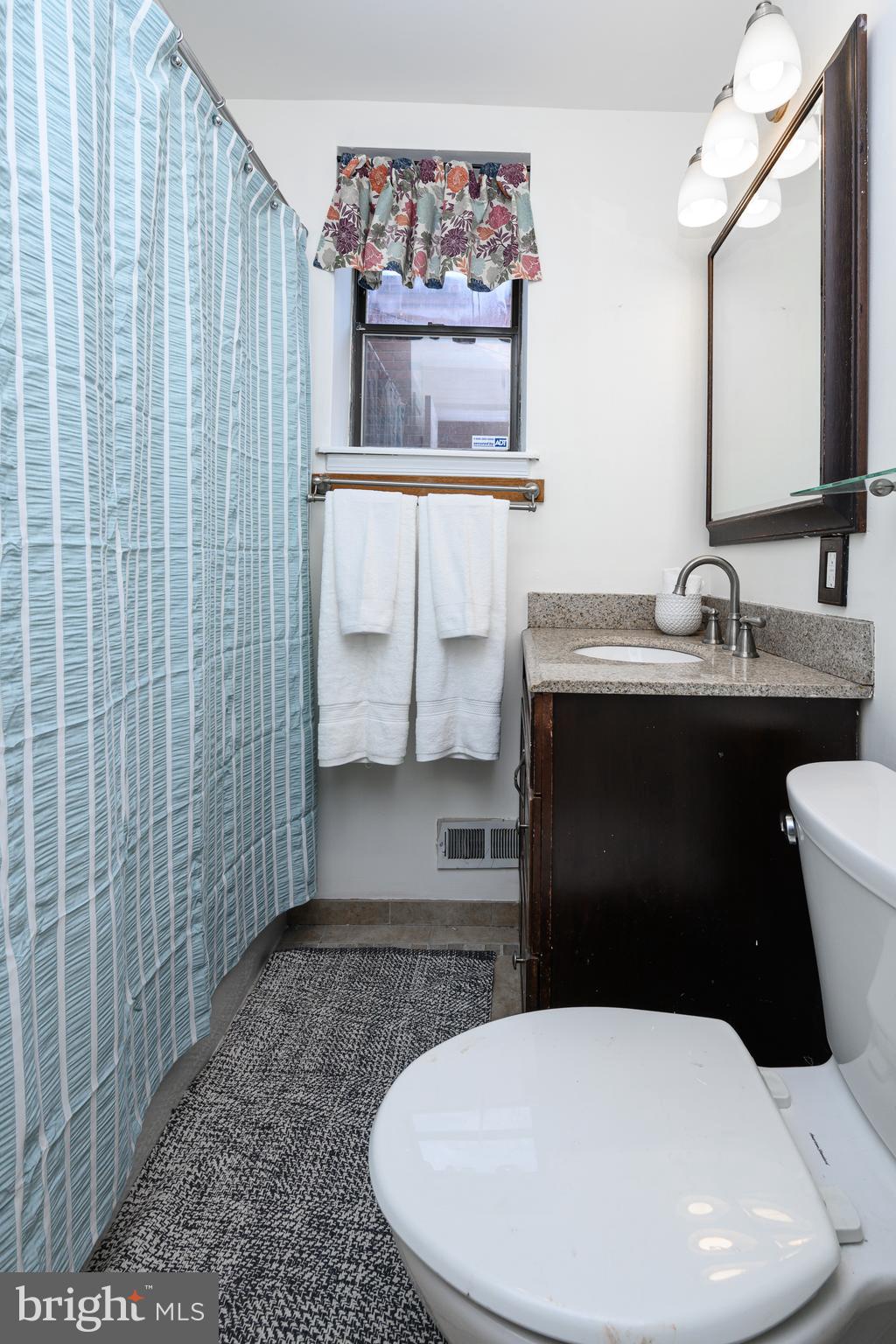 GIRARD ESTATES - Residential