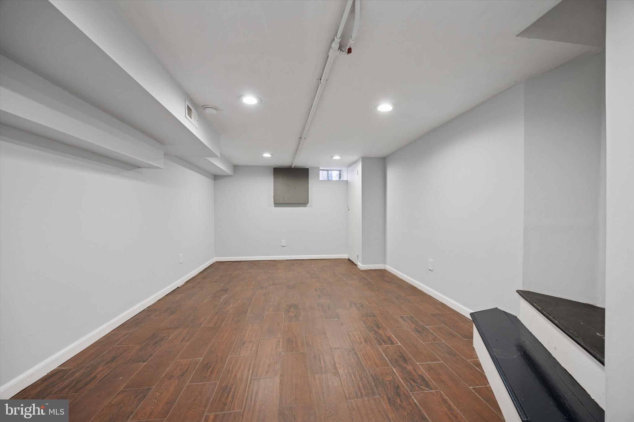 MANAYUNK - Residential Lease